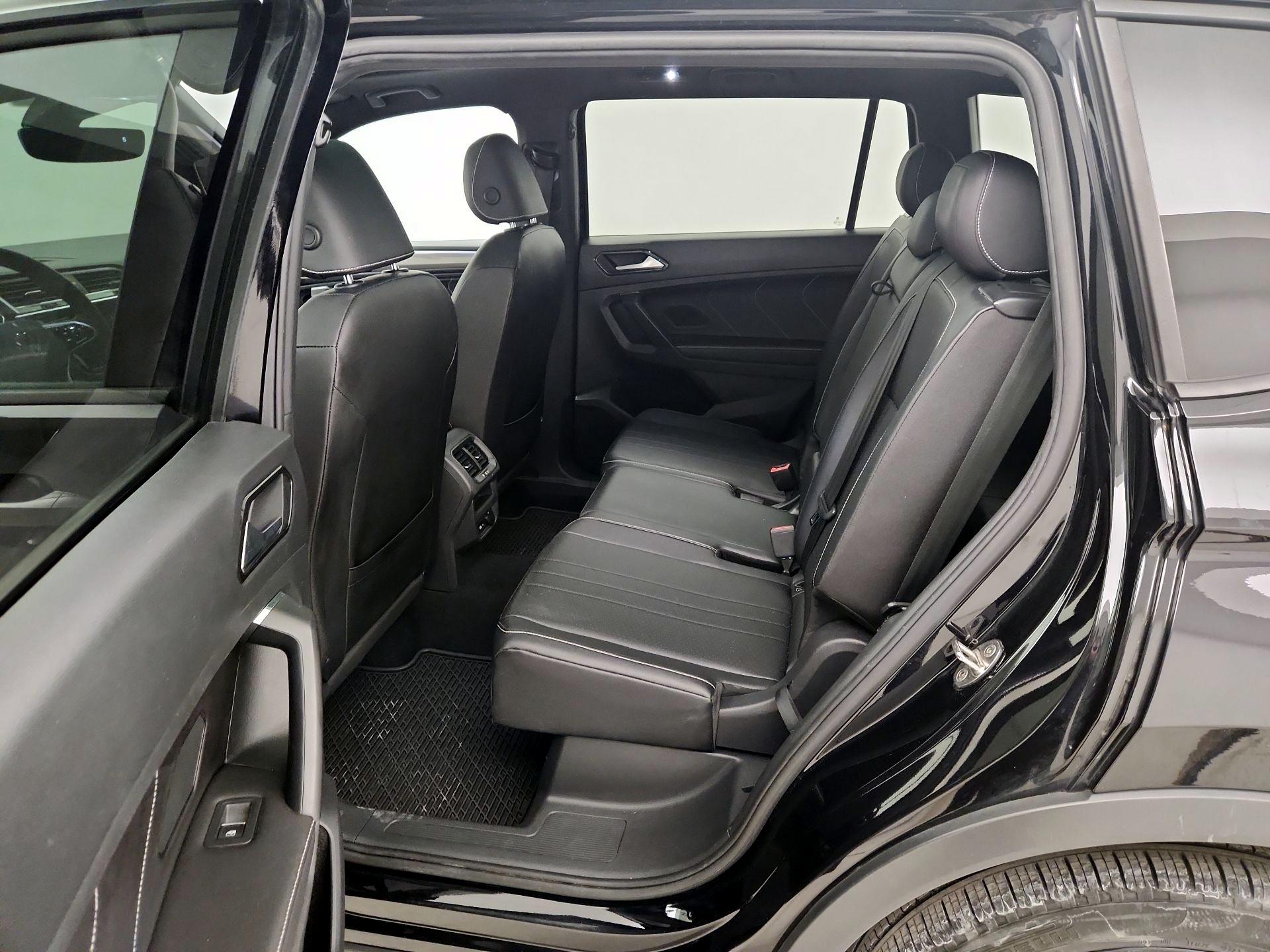 Thumbnail: 2022 Volkswagen Tiguan - 20