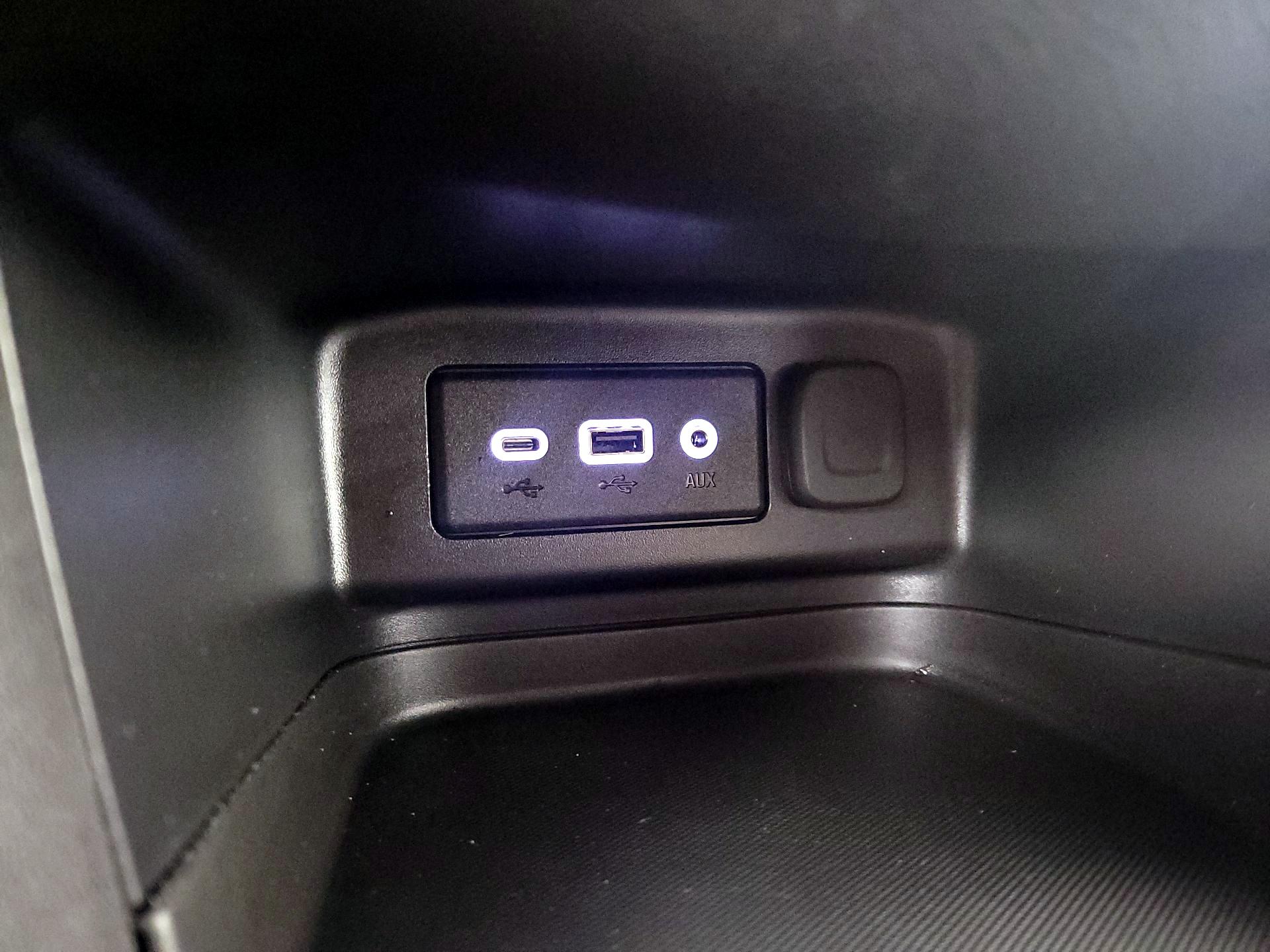 Thumbnail: 2024 Chevrolet Equinox - 19