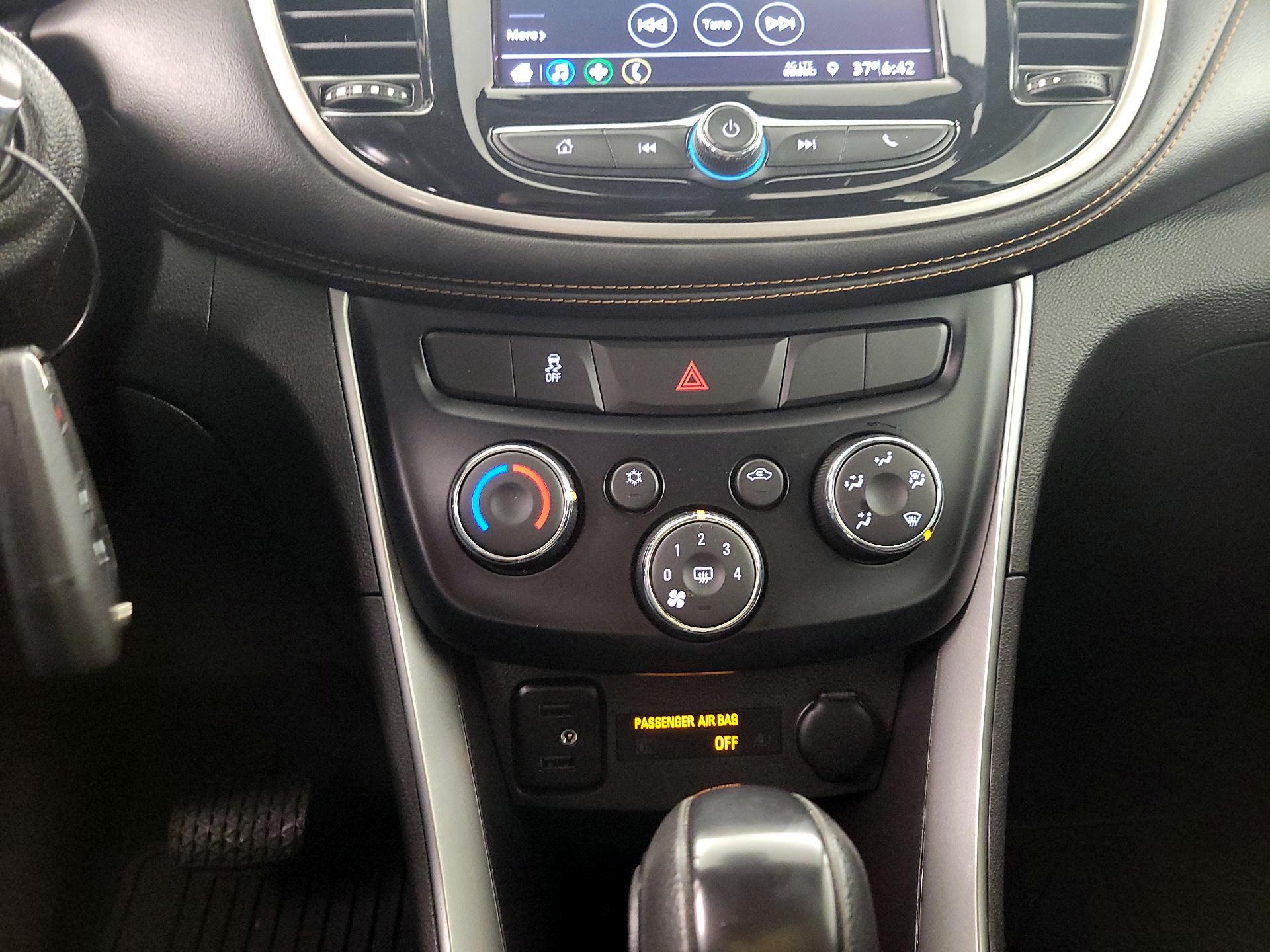 Thumbnail: 2020 Chevrolet Trax - 16