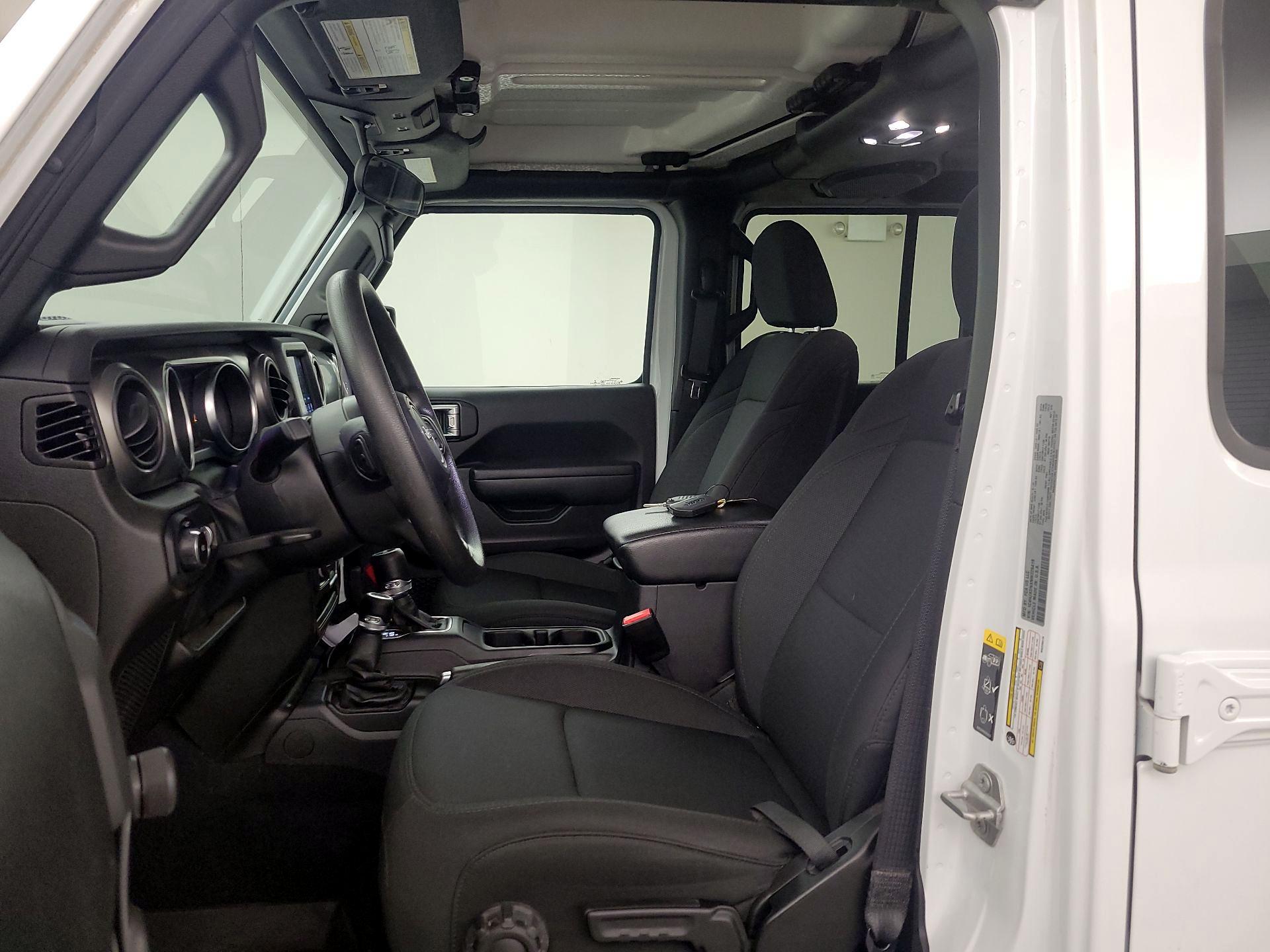 Thumbnail: 2022 Jeep Wrangler - 11
