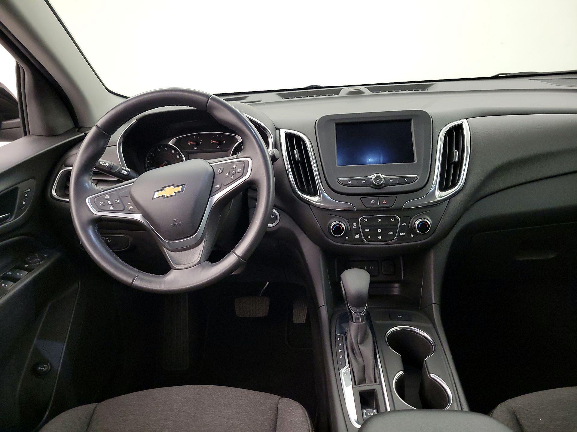 Thumbnail: 2022 Chevrolet Equinox - 10