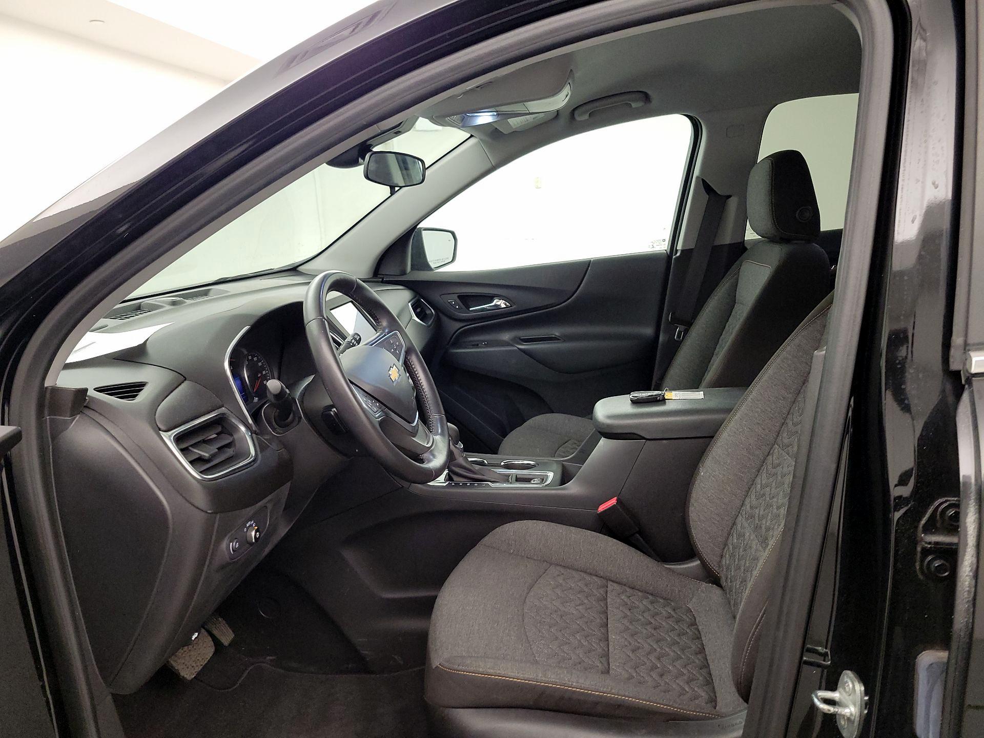 Thumbnail: 2022 Chevrolet Equinox - 11