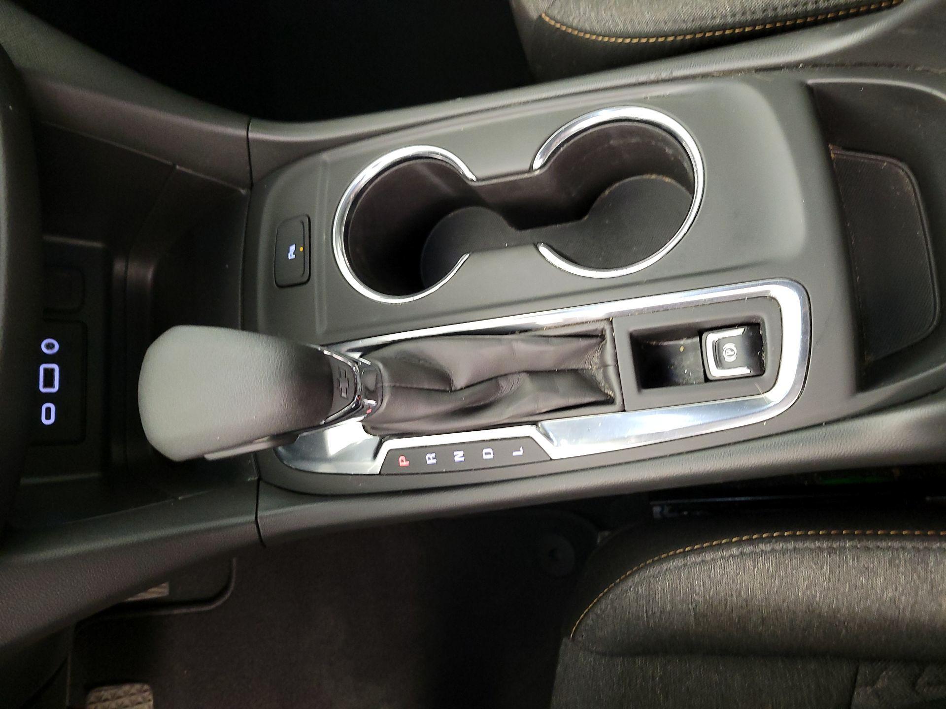 Thumbnail: 2022 Chevrolet Equinox - 17