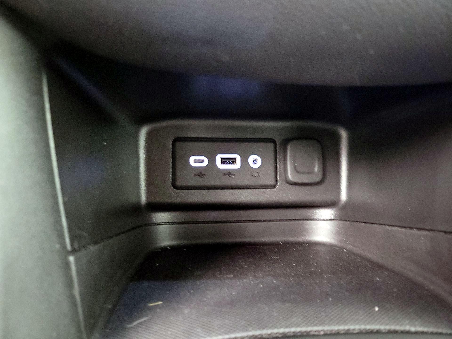 Thumbnail: 2022 Chevrolet Equinox - 18