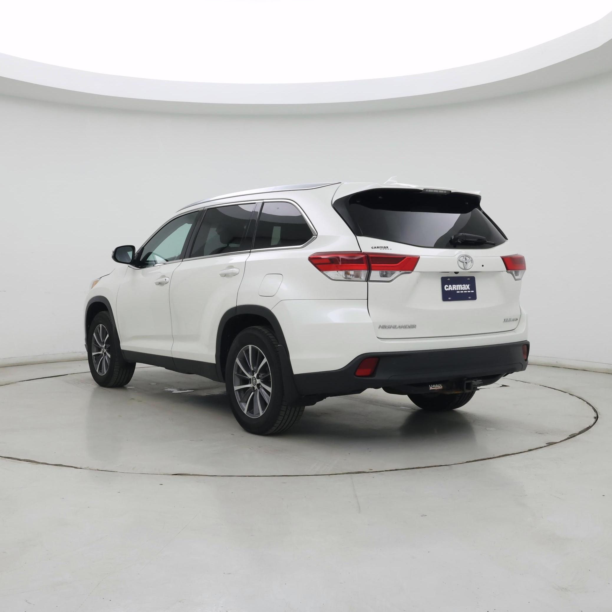 Thumbnail: 2019 Toyota Highlander - 2