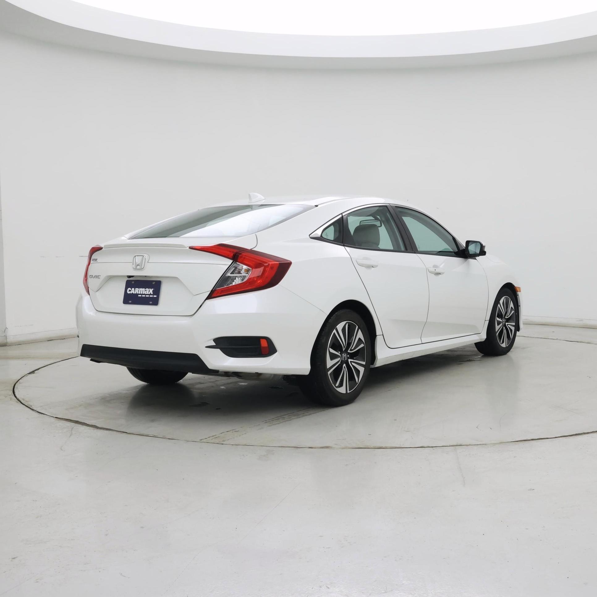 Thumbnail: 2017 Honda Civic - 8