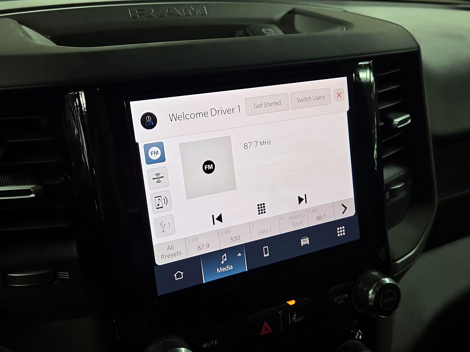 Thumbnail: 2025 RAM 1500 - 15