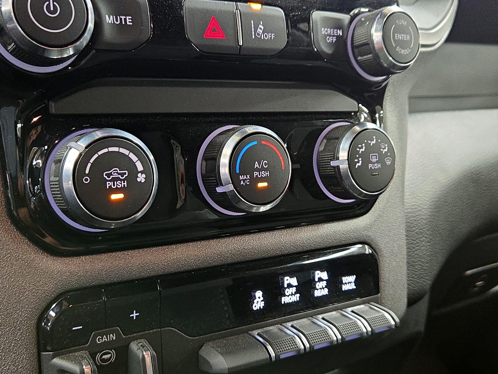 Thumbnail: 2025 RAM 1500 - 16