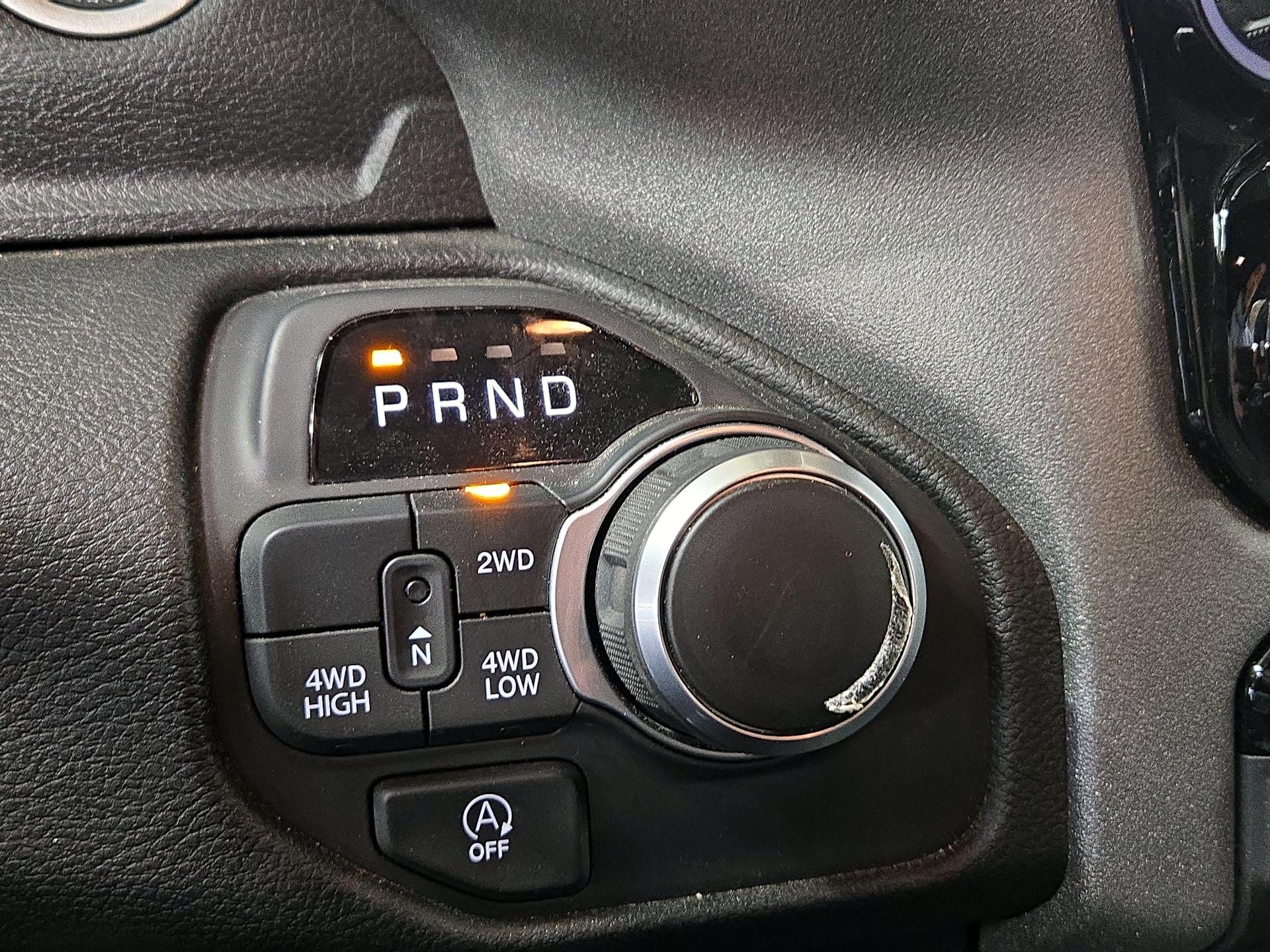 Thumbnail: 2025 RAM 1500 - 17