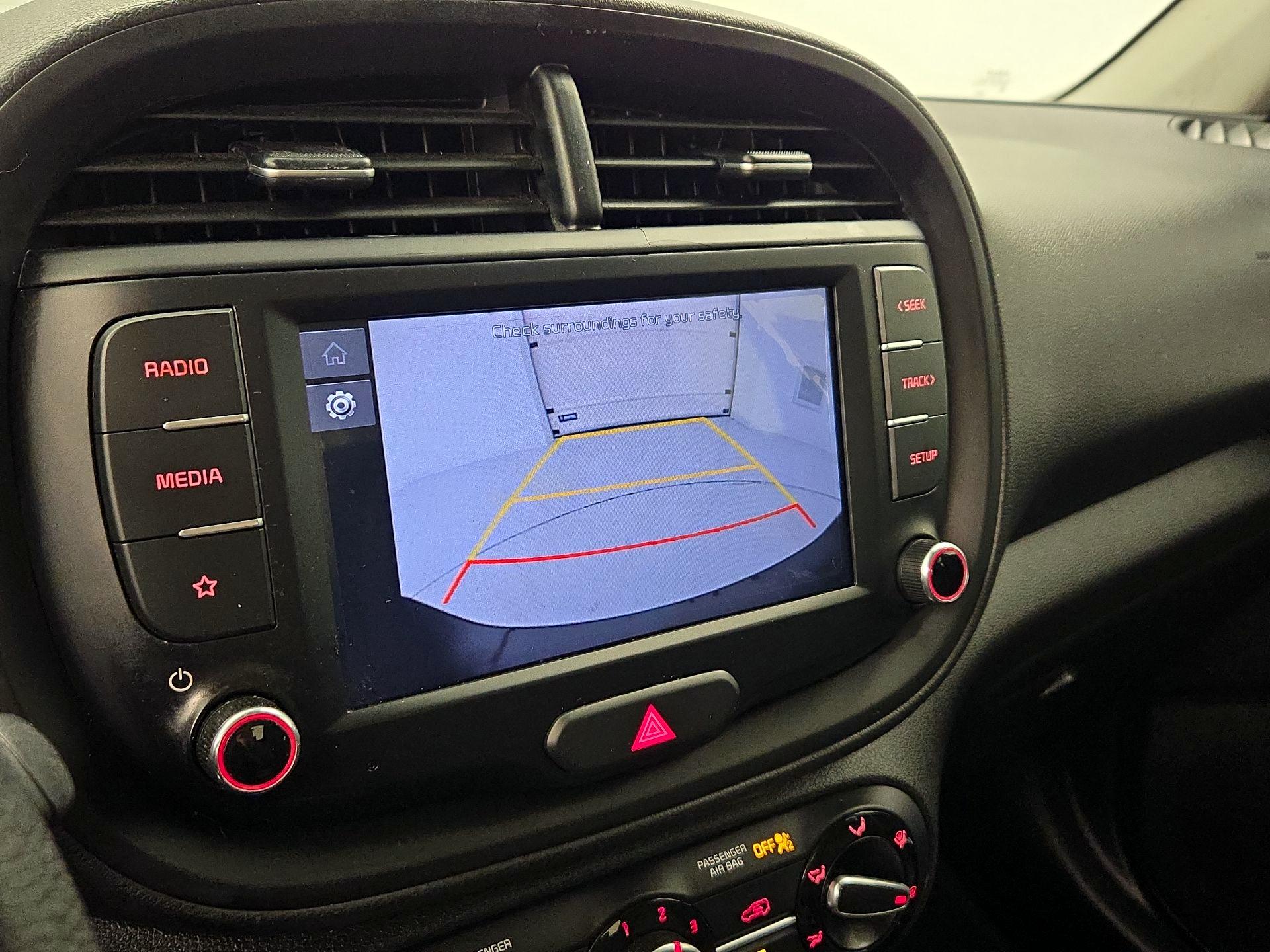 Thumbnail: 2022 Kia Soul - 14