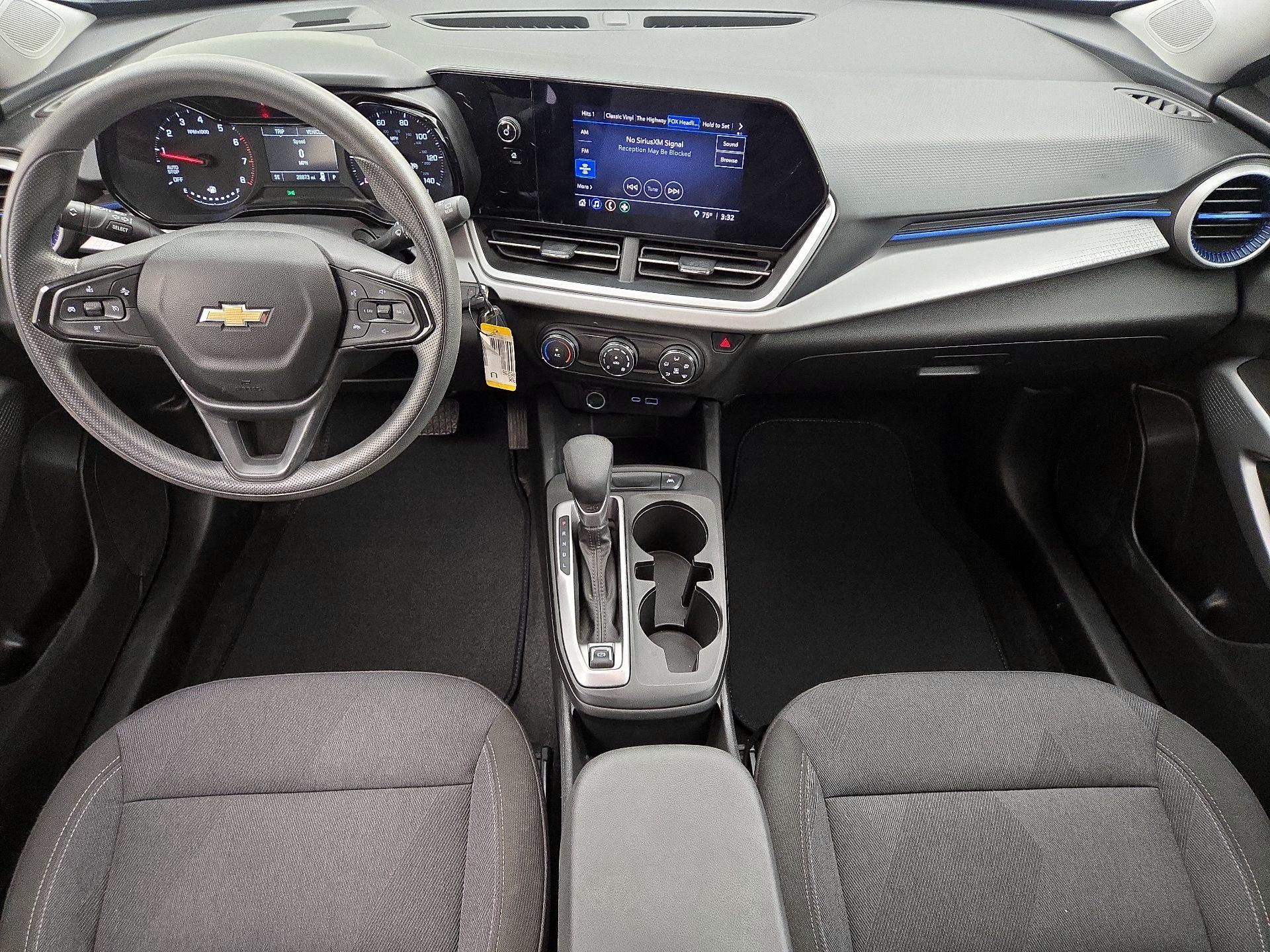 Thumbnail: 2024 Chevrolet Trax - 9