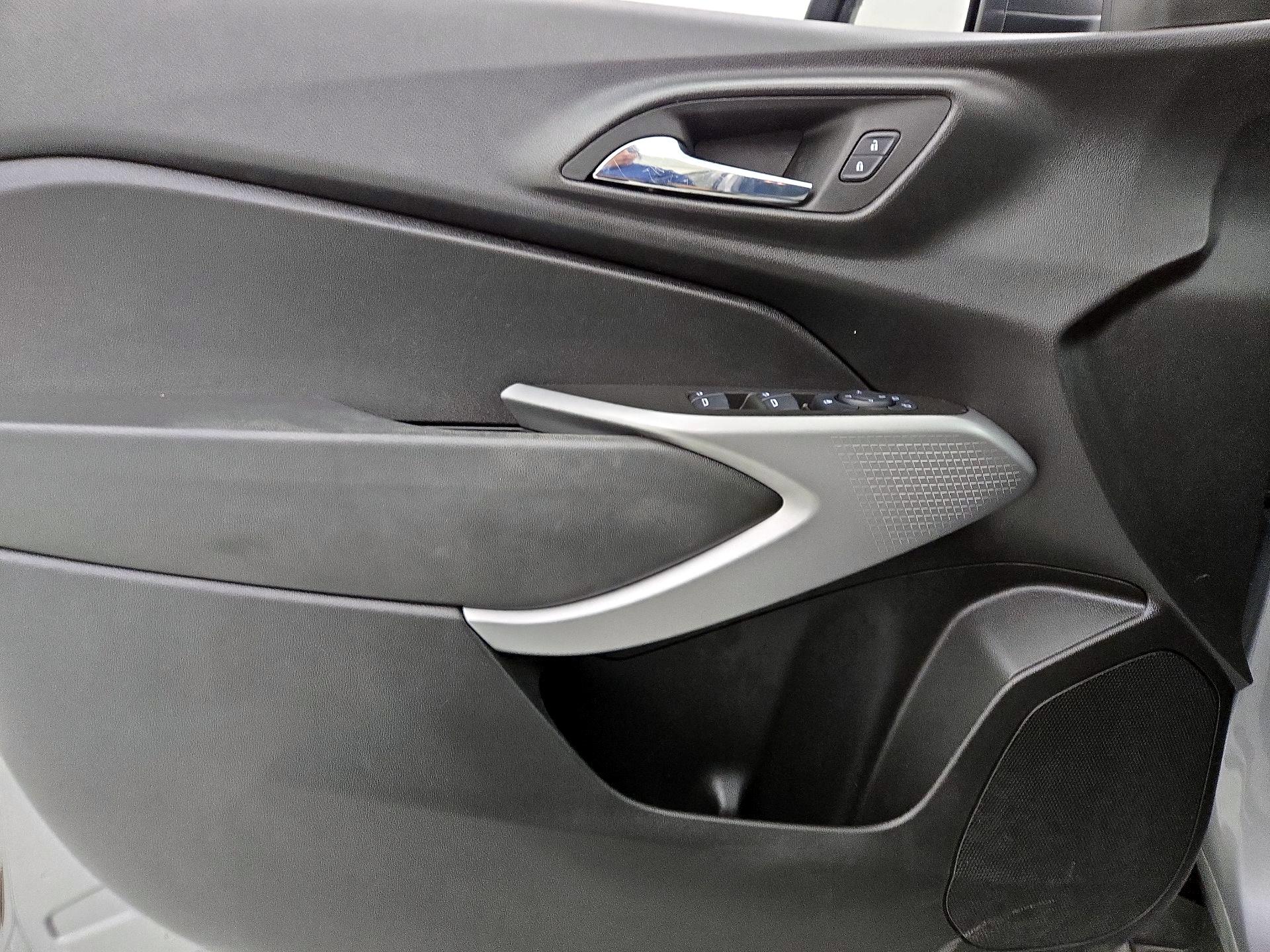 Thumbnail: 2024 Chevrolet Trax - 12