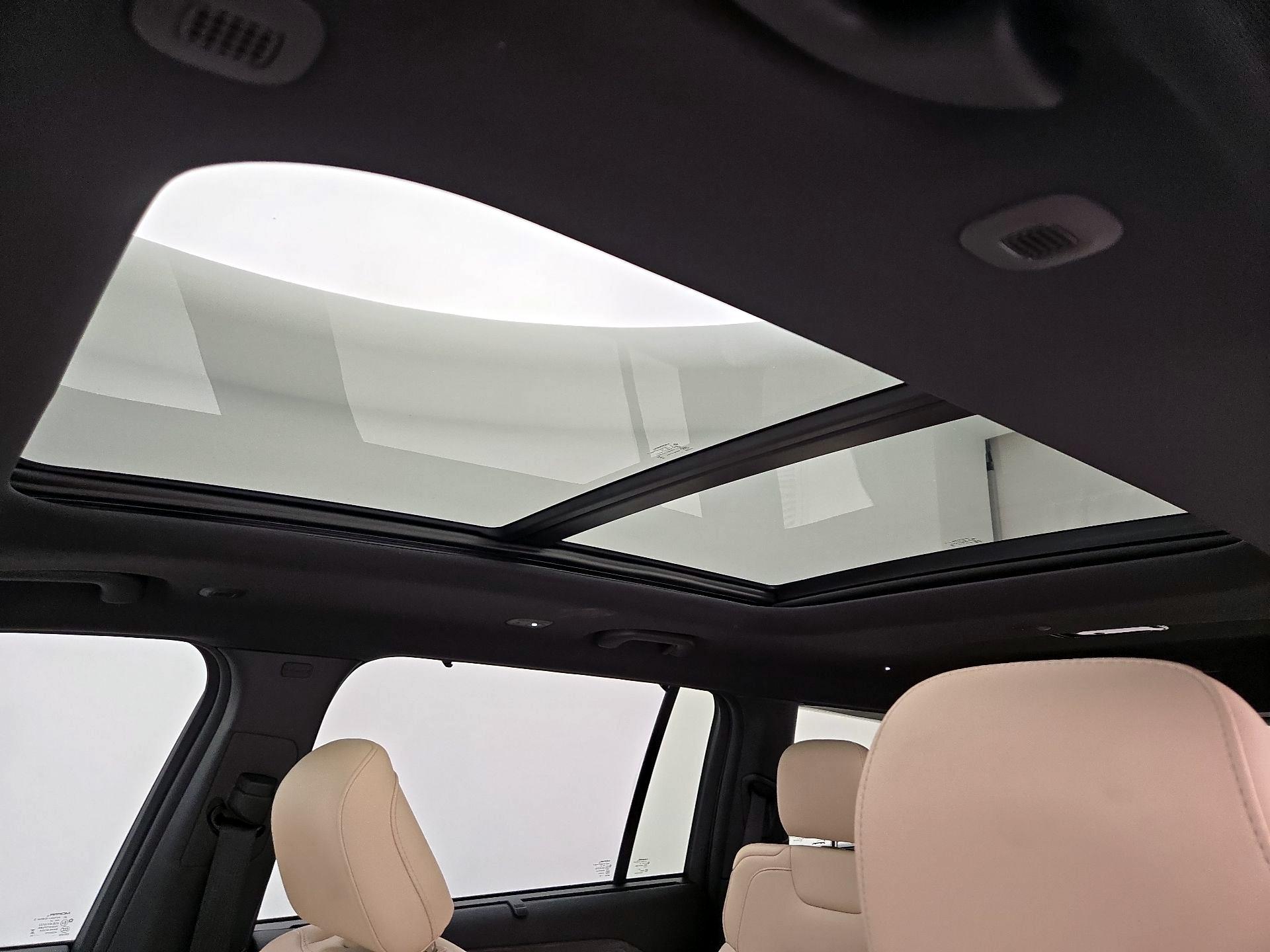 Thumbnail: 2024 Jeep Grand Cherokee L - 20