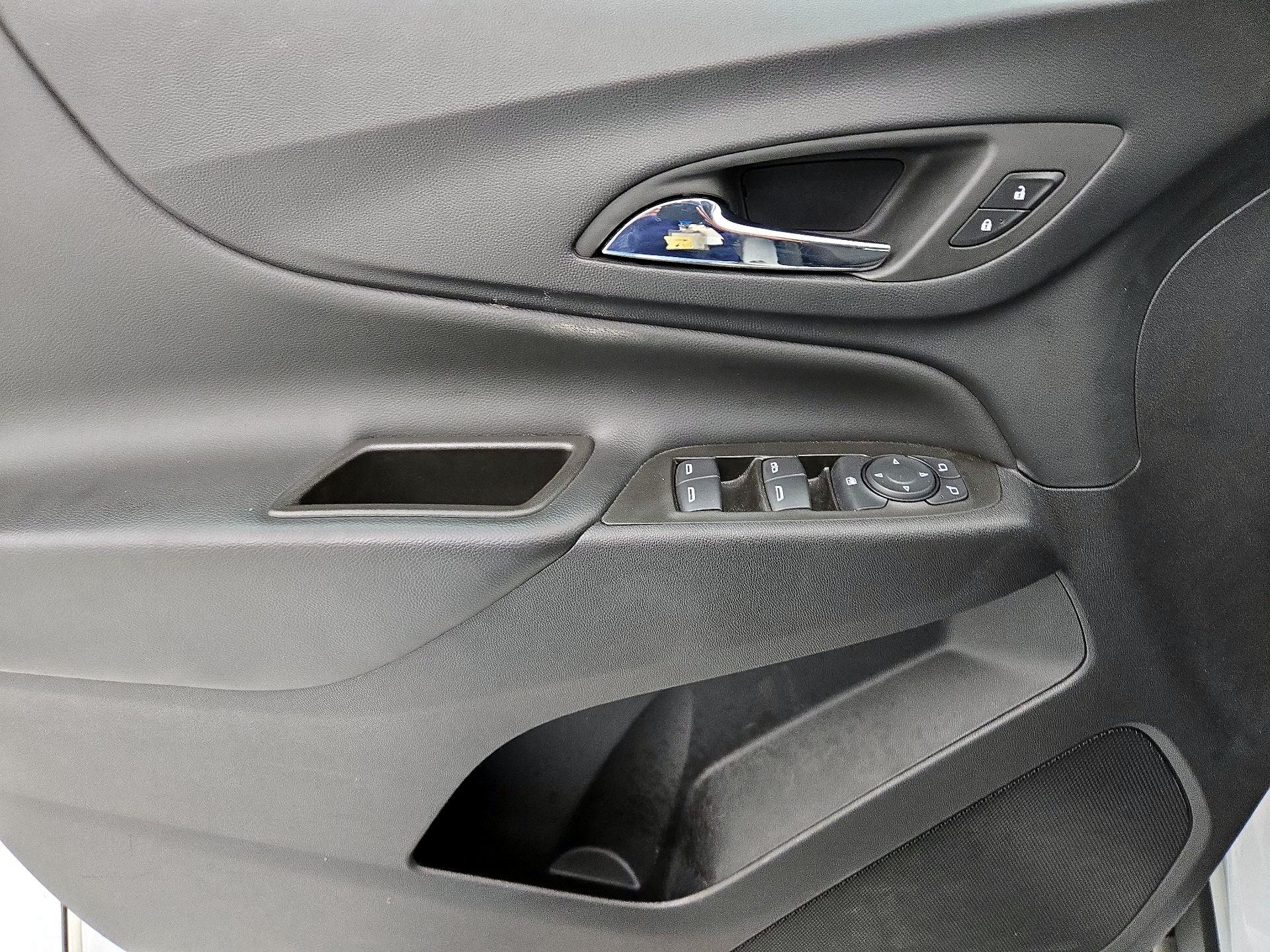 Thumbnail: 2023 Chevrolet Equinox - 12