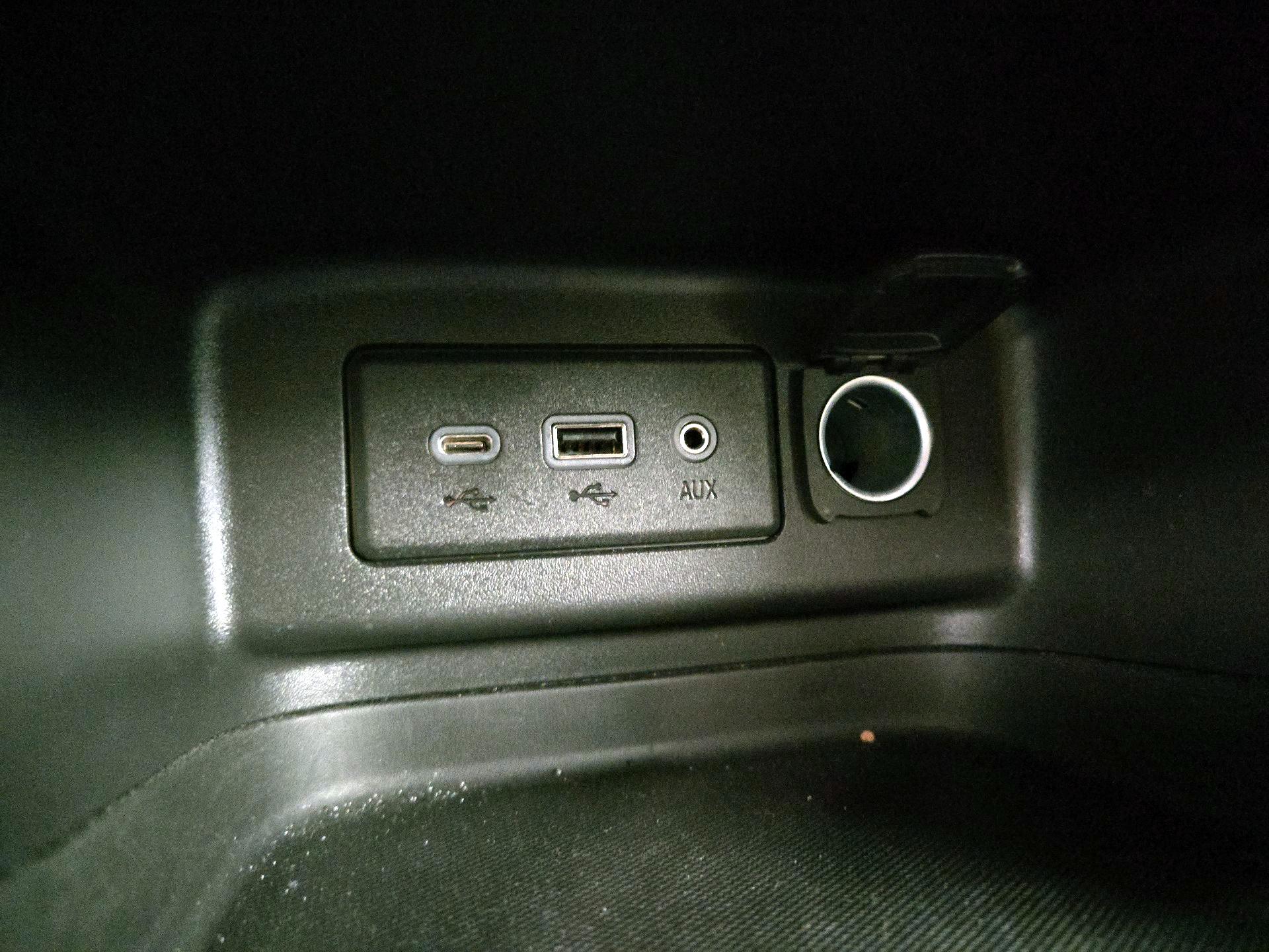 Thumbnail: 2023 Chevrolet Equinox - 18