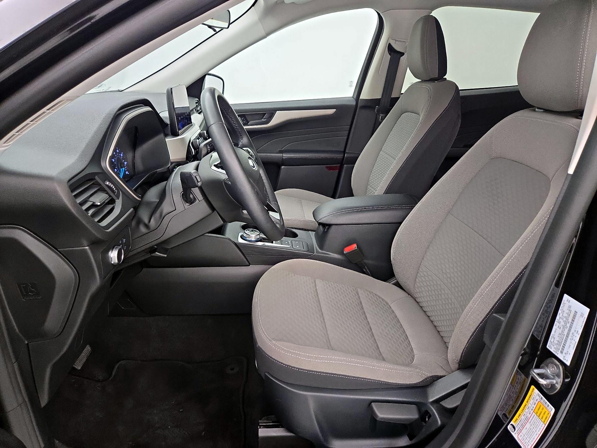 Thumbnail: 2022 Ford Escape - 11