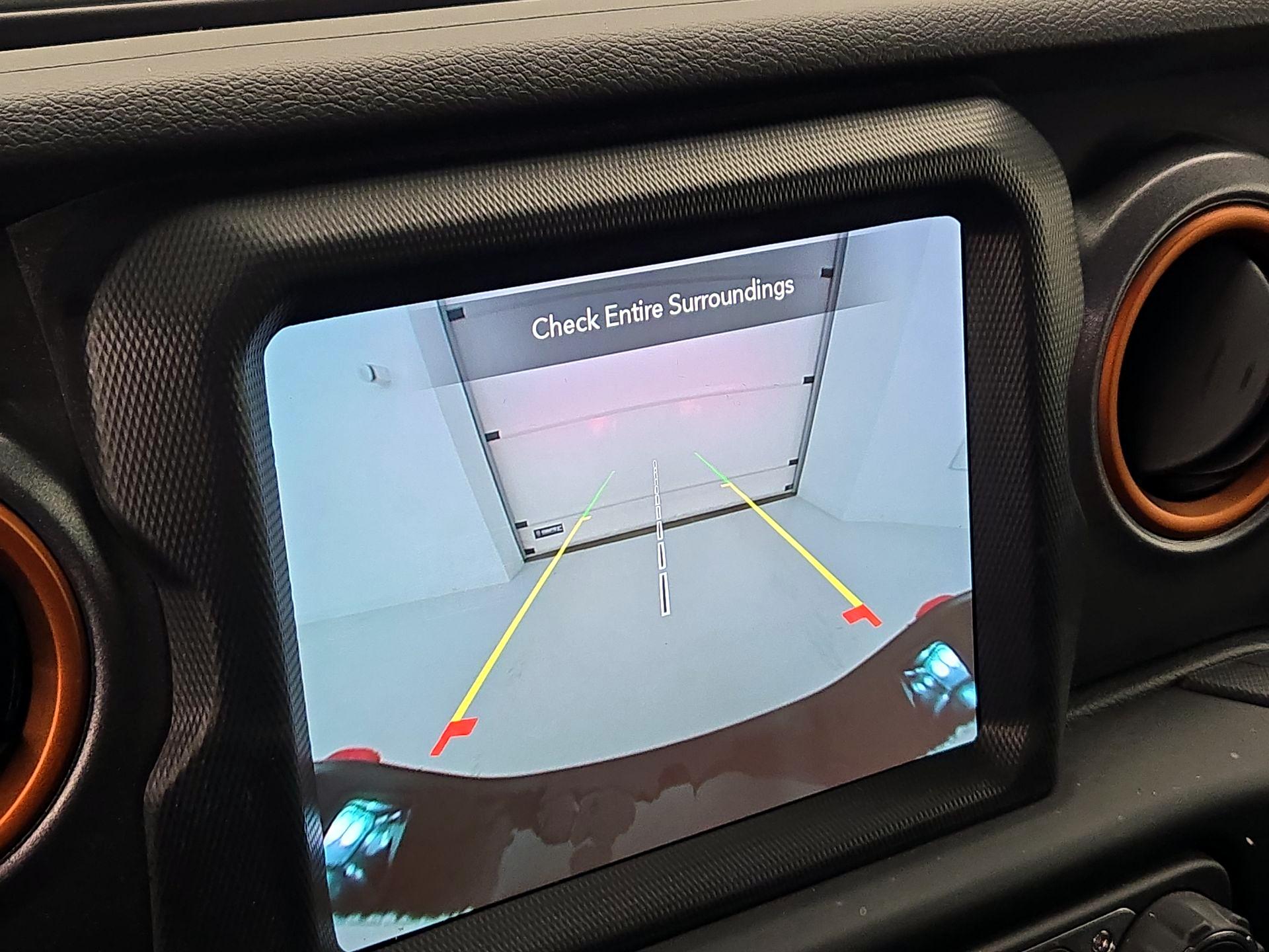 Thumbnail: 2023 Jeep Gladiator - 15