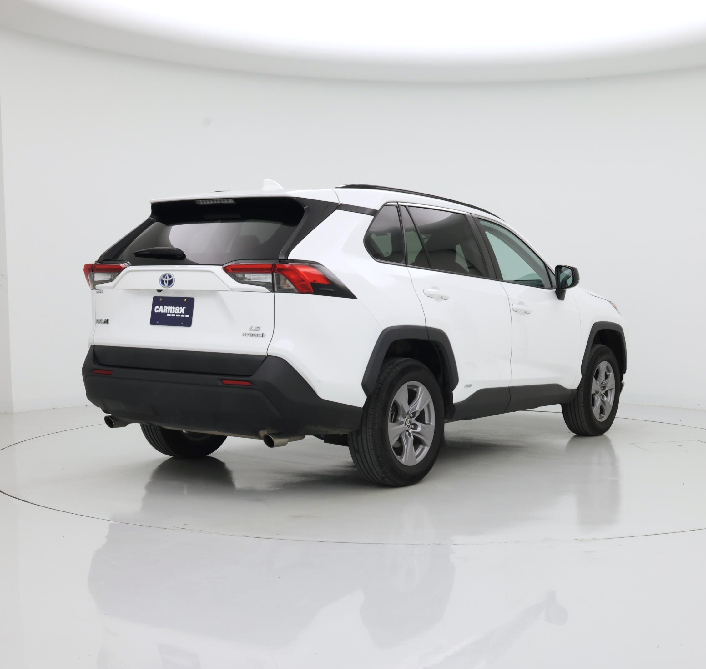 Thumbnail: 2022 Toyota RAV4 - 8