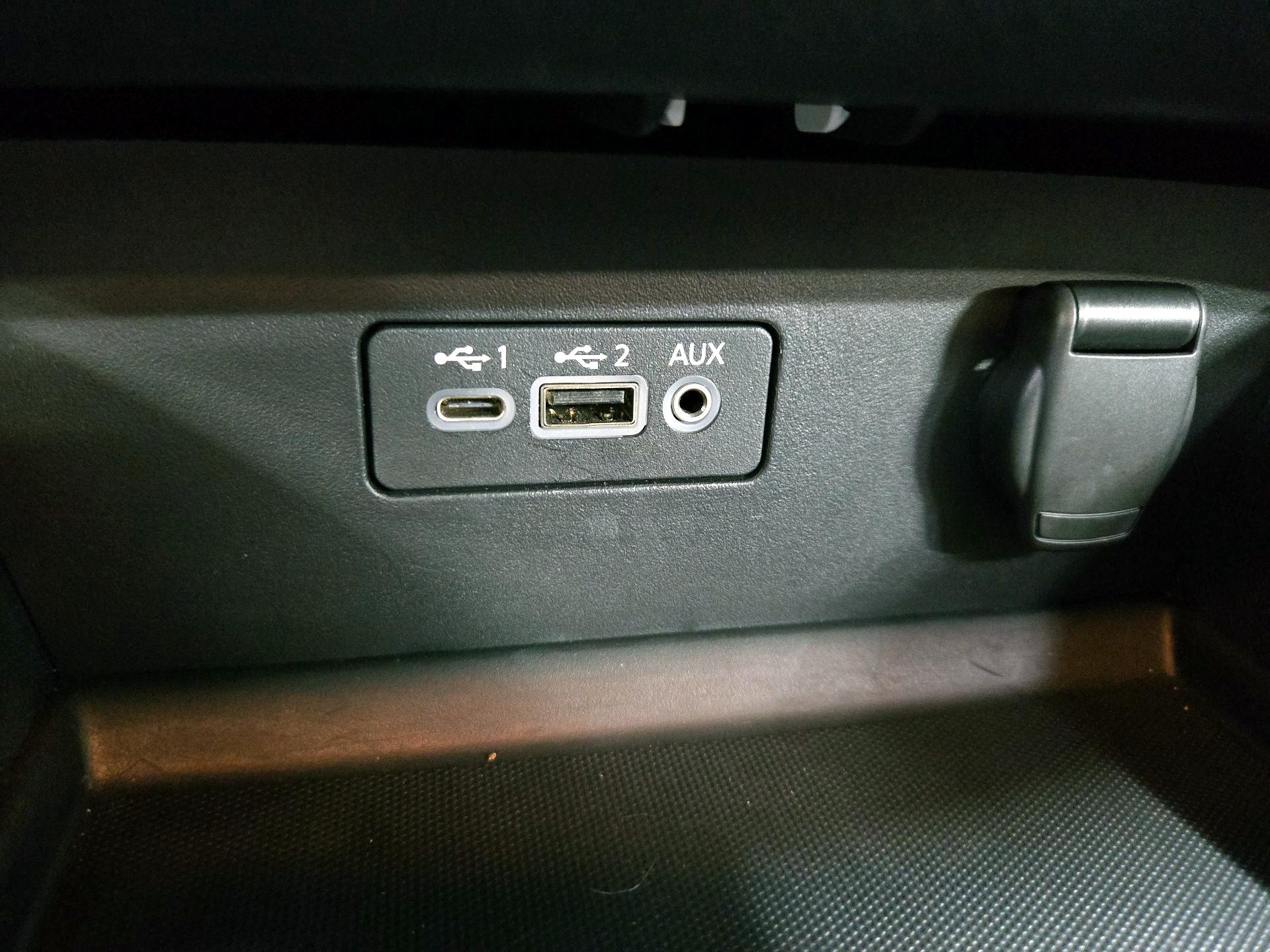 Thumbnail: 2022 Nissan Altima - 17