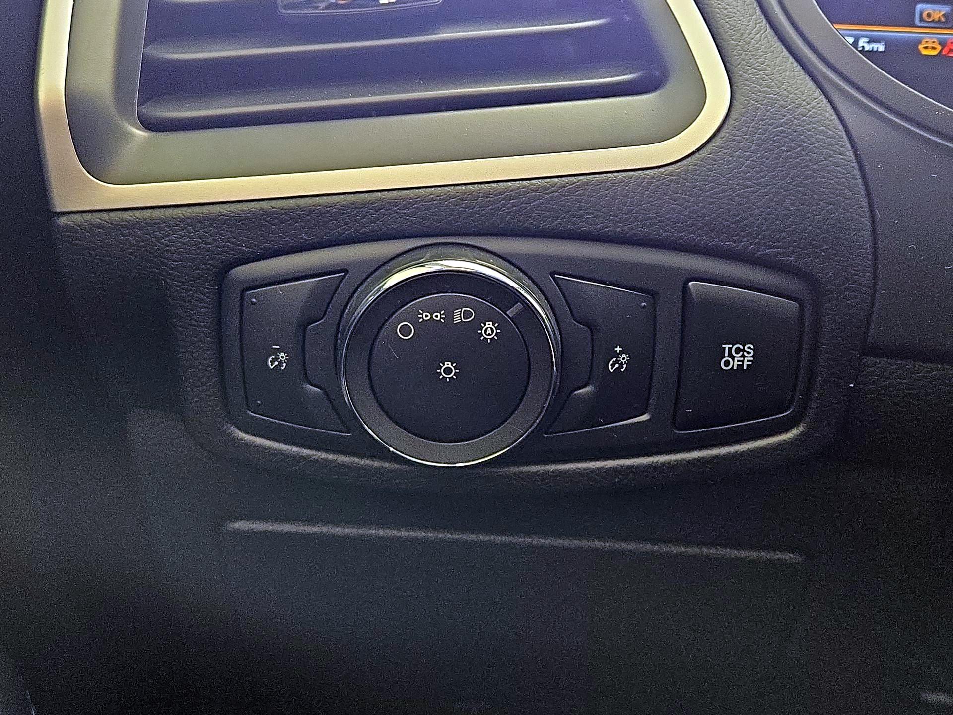 Thumbnail: 2022 Ford Edge - 13