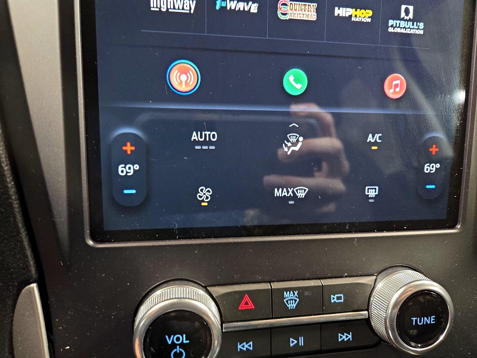 Thumbnail: 2022 Ford Edge - 16