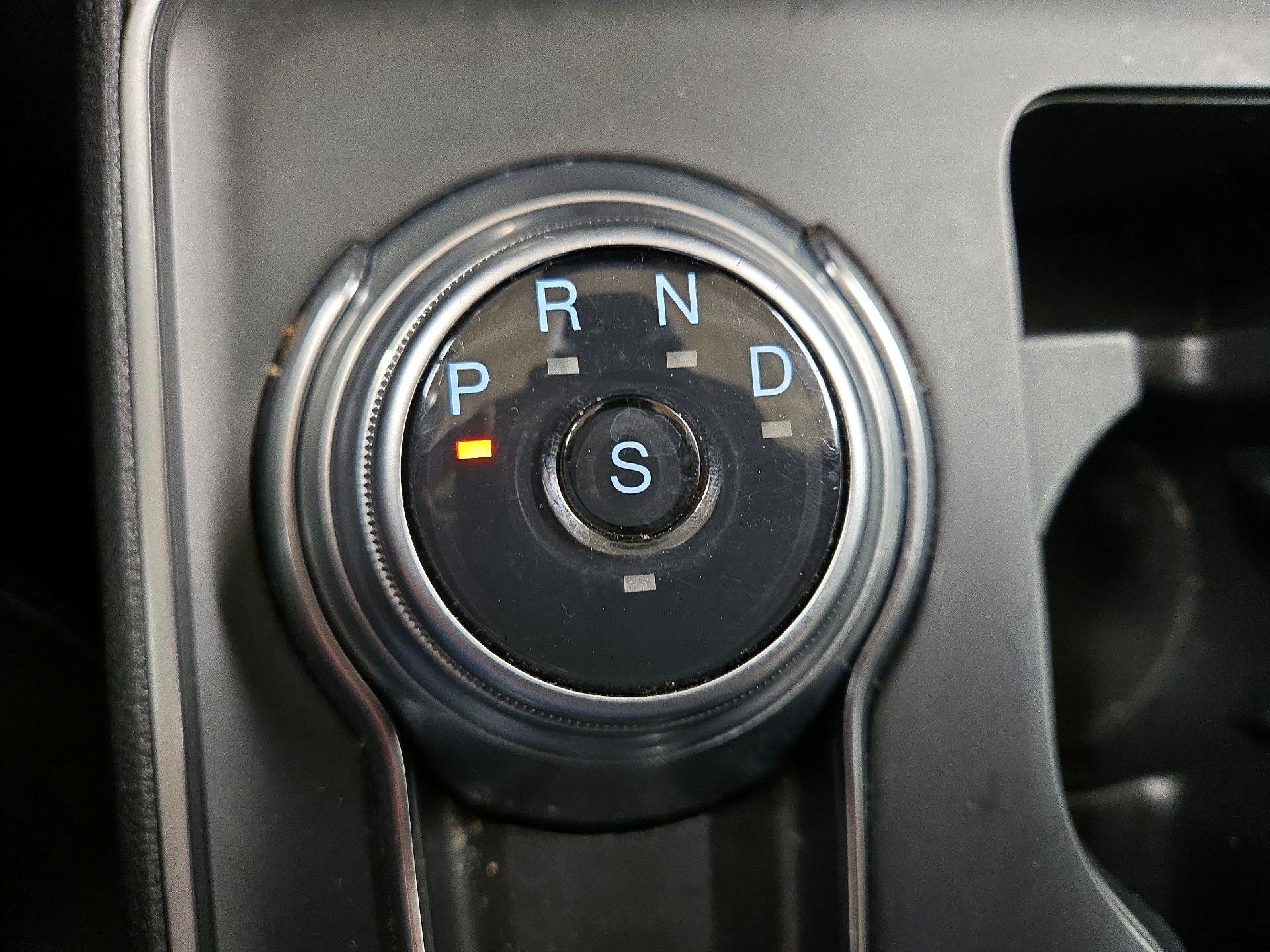 Thumbnail: 2022 Ford Edge - 17