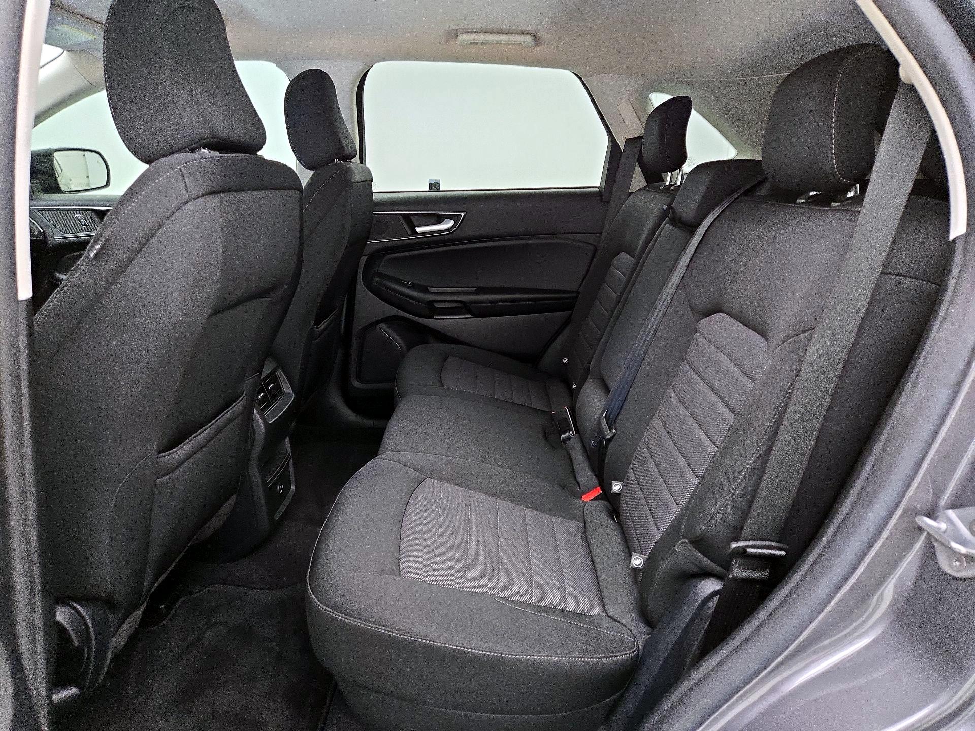 Thumbnail: 2022 Ford Edge - 19