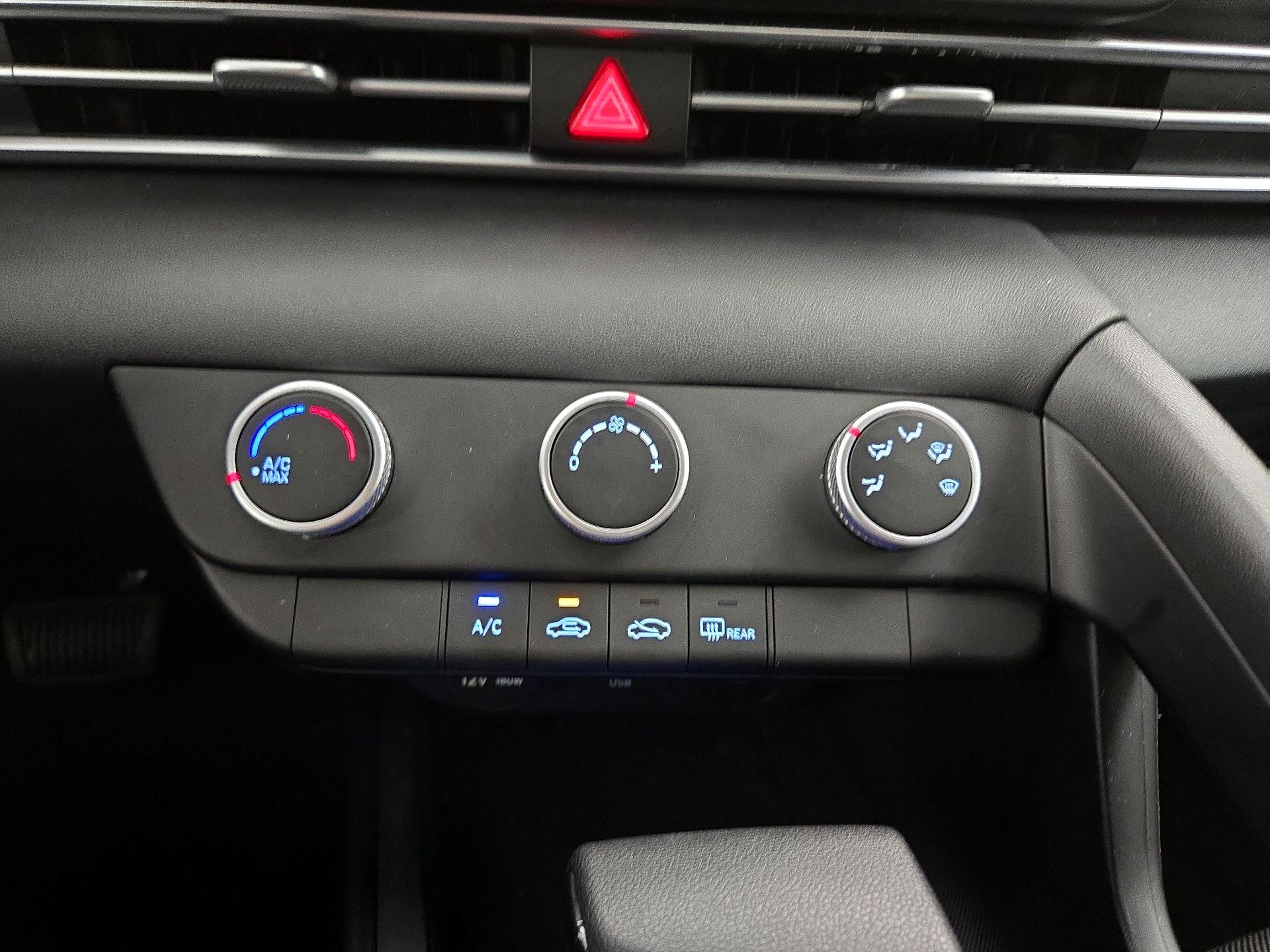 Thumbnail: 2025 Hyundai Elantra - 16