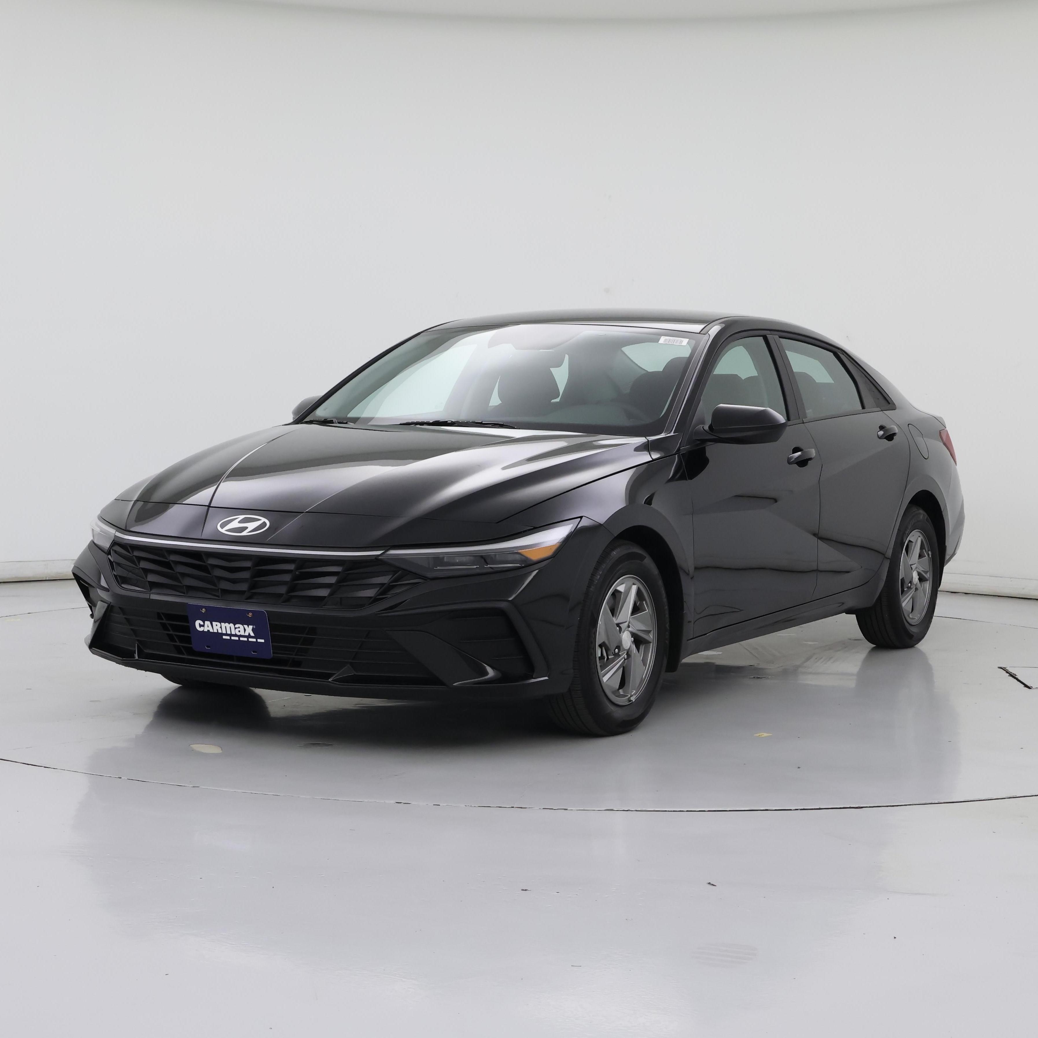 Thumbnail: 2025 Hyundai Elantra - 4