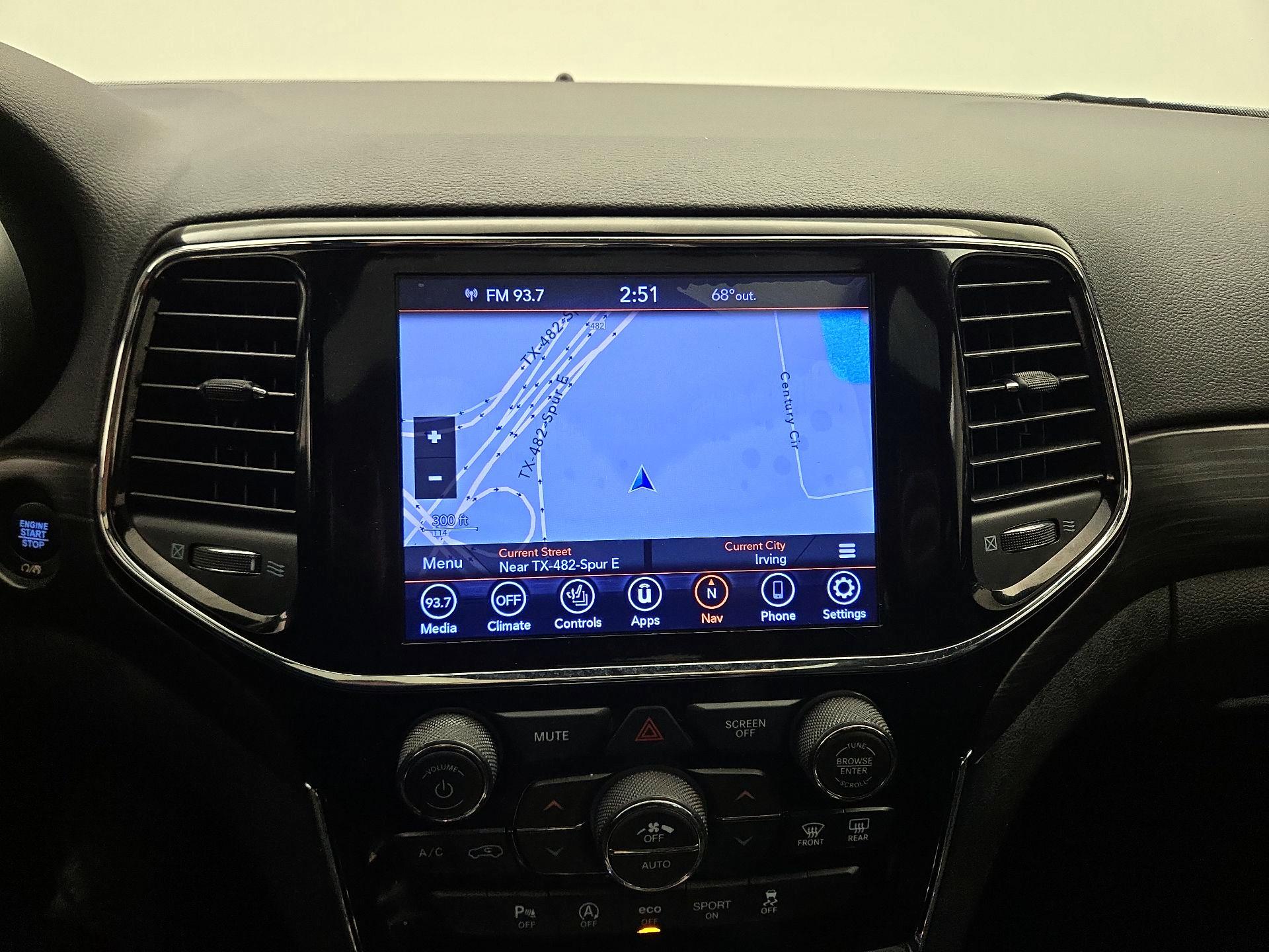 Thumbnail: 2019 Jeep Grand Cherokee - 14