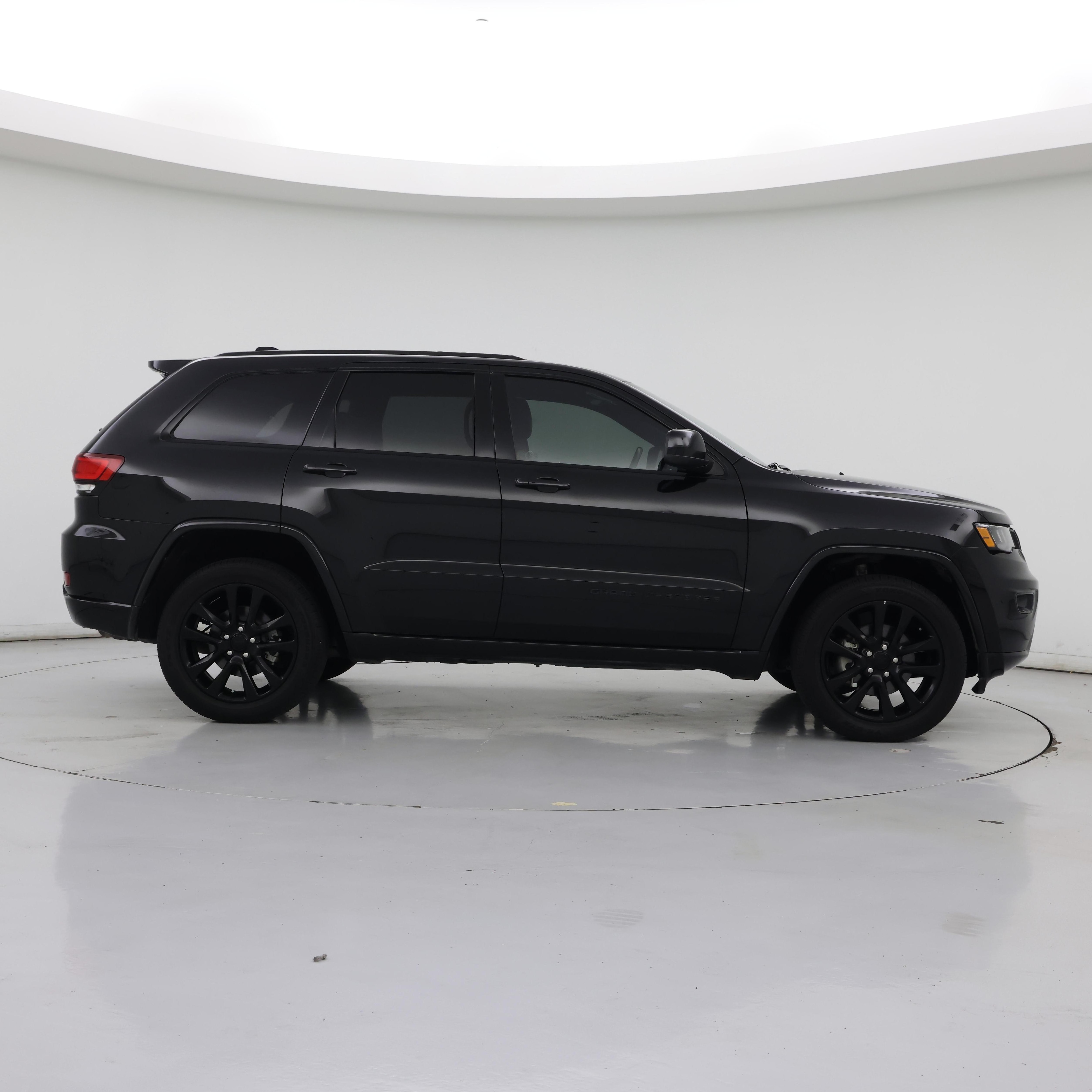 Thumbnail: 2019 Jeep Grand Cherokee - 7