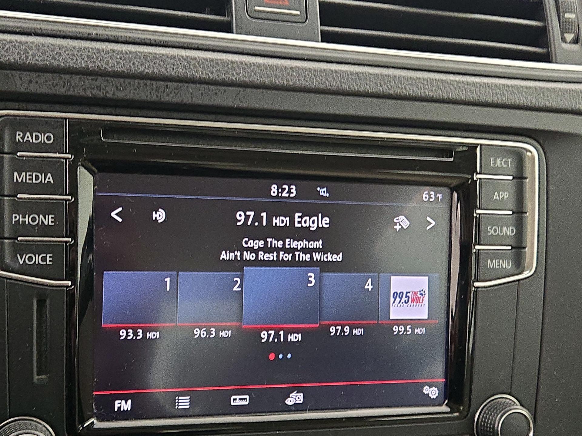 Thumbnail: 2018 Volkswagen Jetta - 15