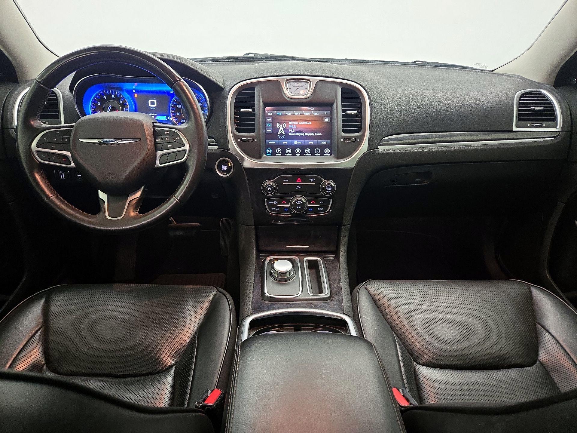 Thumbnail: 2019 Chrysler 300 - 9