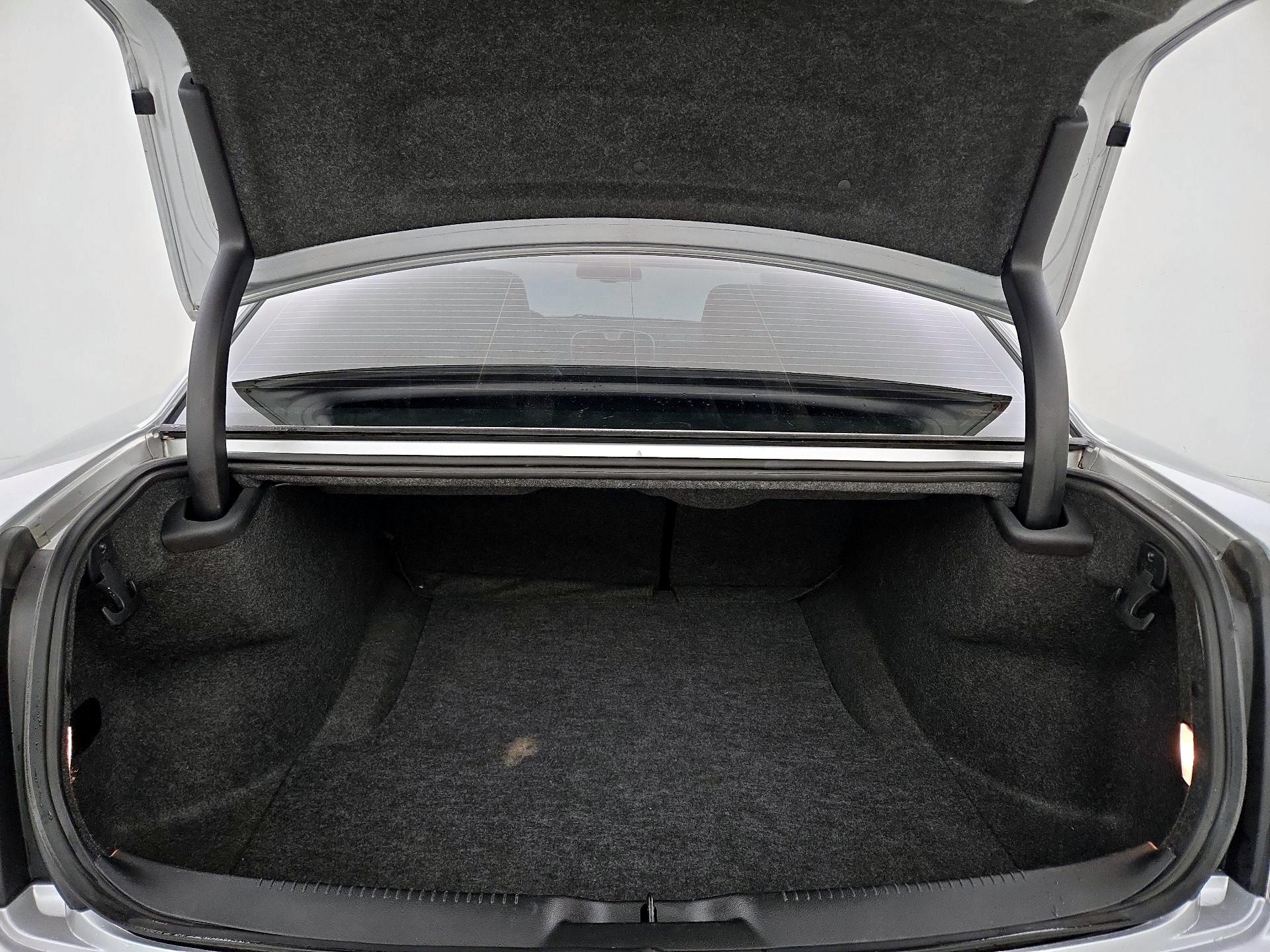 Thumbnail: 2022 Chrysler 300 - 20