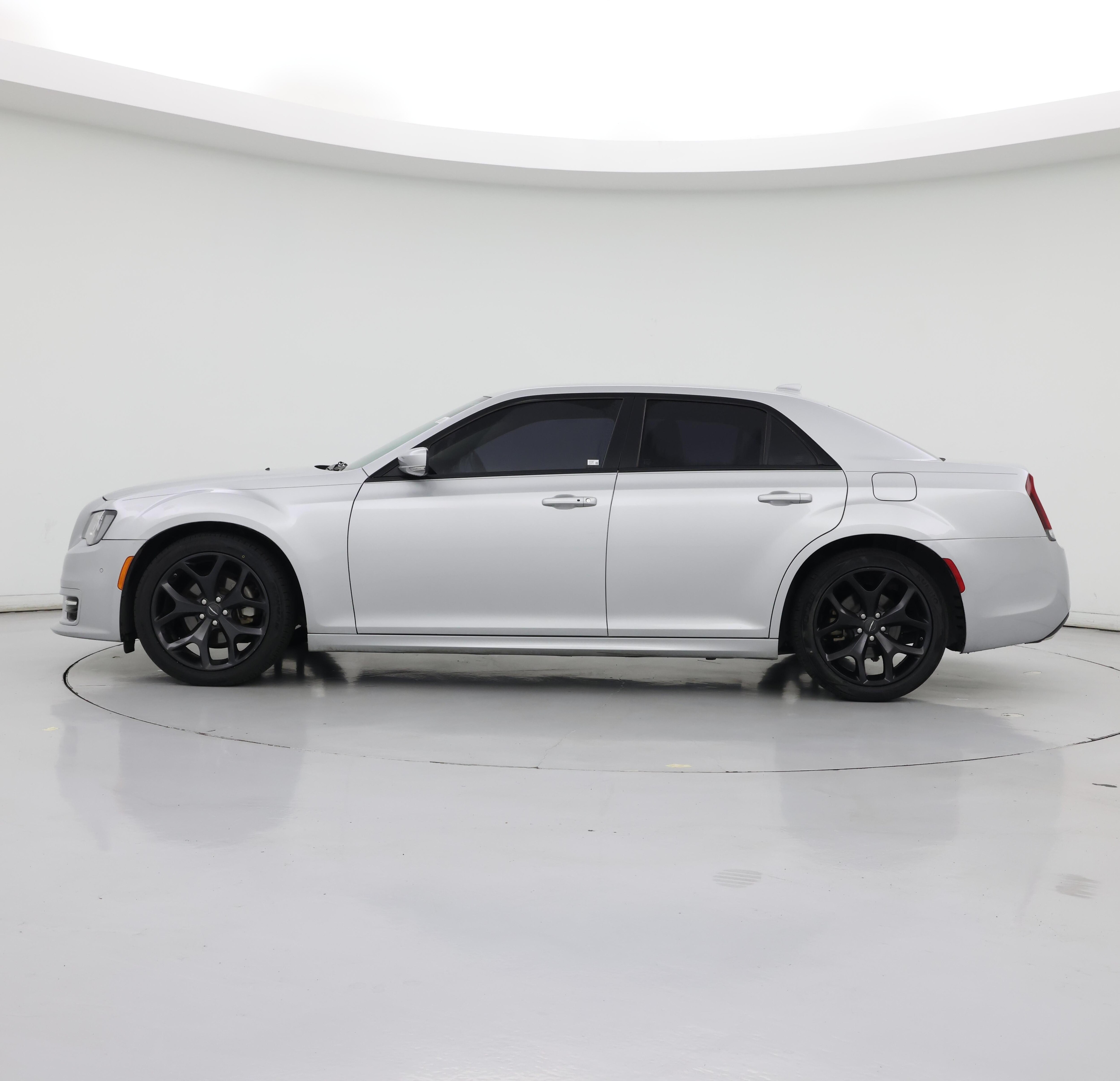 Thumbnail: 2022 Chrysler 300 - 3