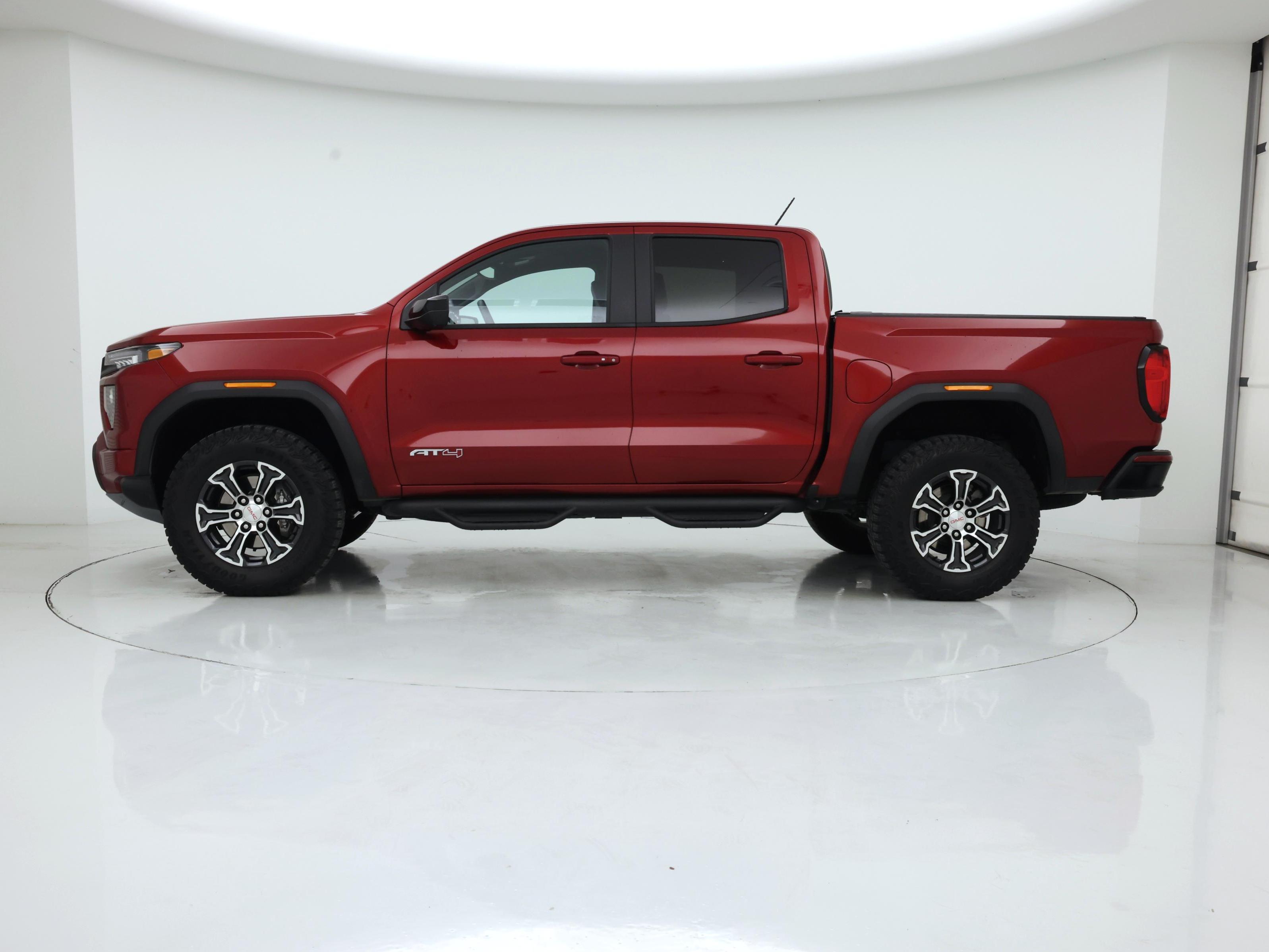 Thumbnail: 2023 GMC Canyon - 3