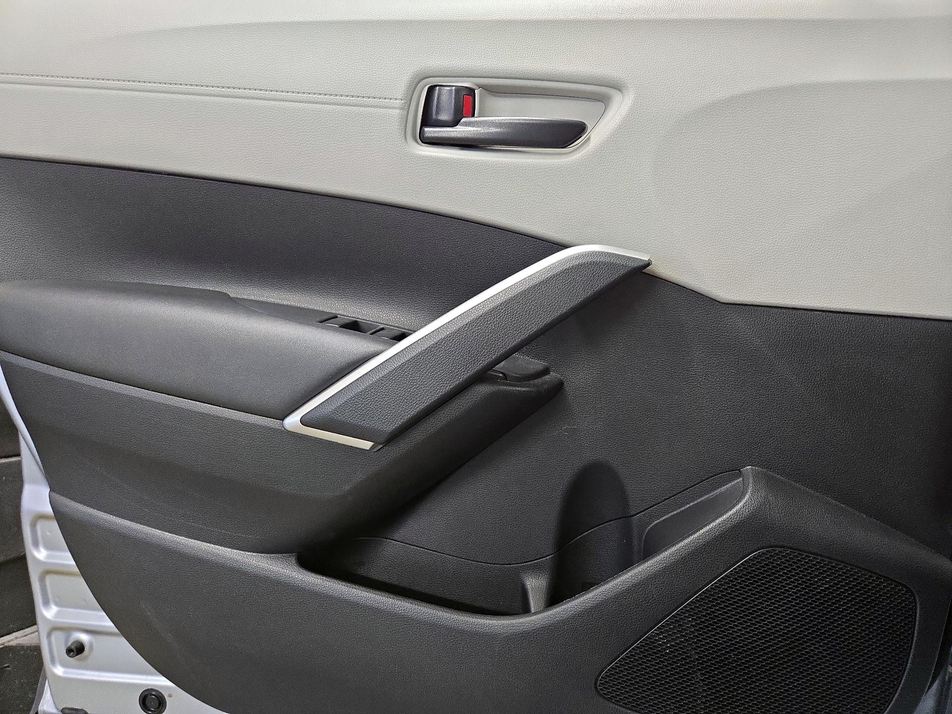 Thumbnail: 2023 Toyota Corolla Cross - 12