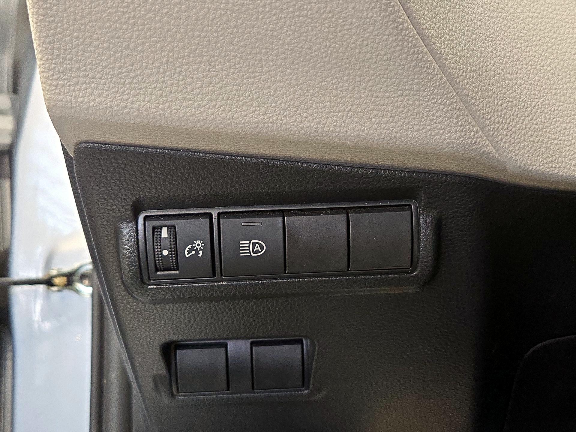 Thumbnail: 2023 Toyota Corolla Cross - 13