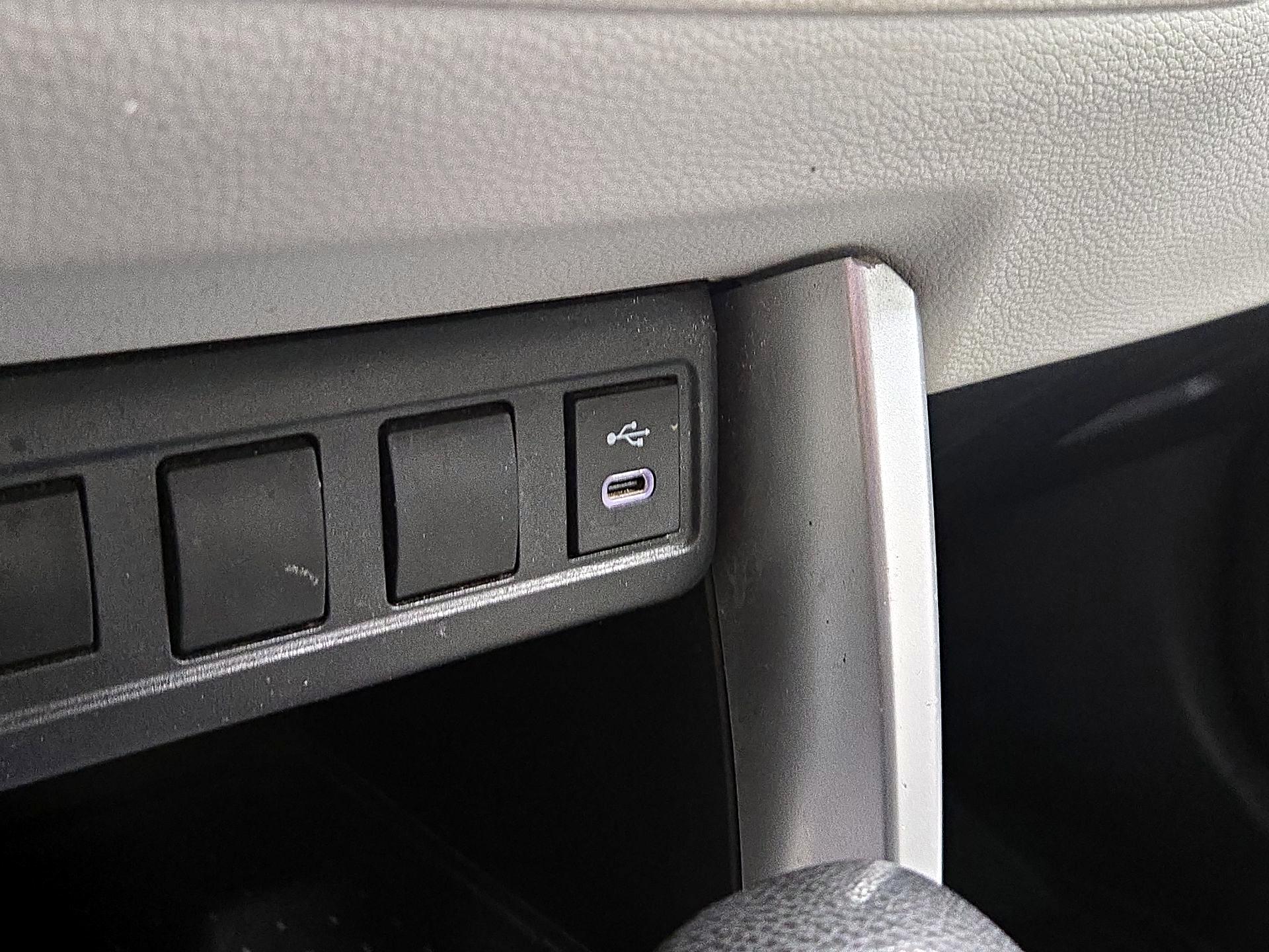 Thumbnail: 2023 Toyota Corolla Cross - 18