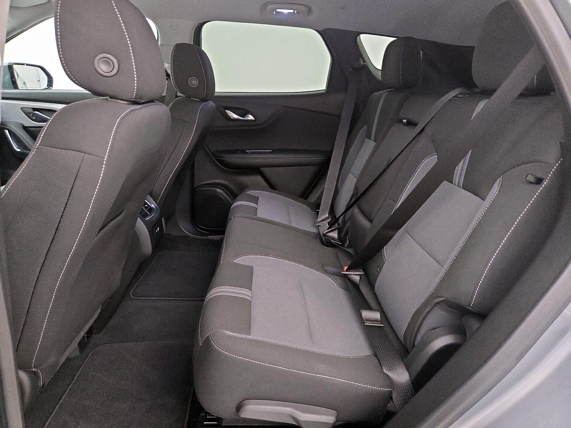 Thumbnail: 2023 Chevrolet Blazer - 18