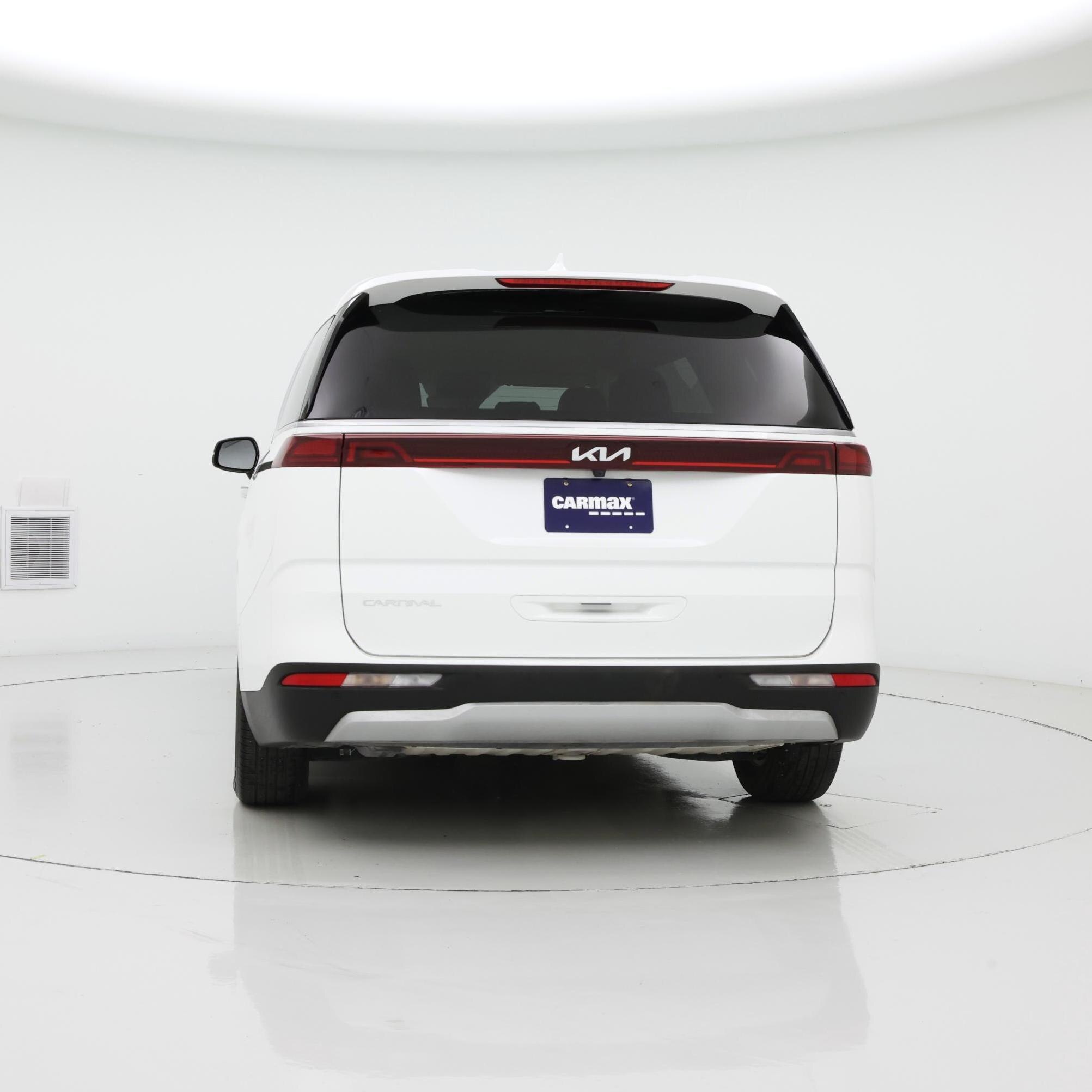 Thumbnail: 2023 Kia Carnival - 6