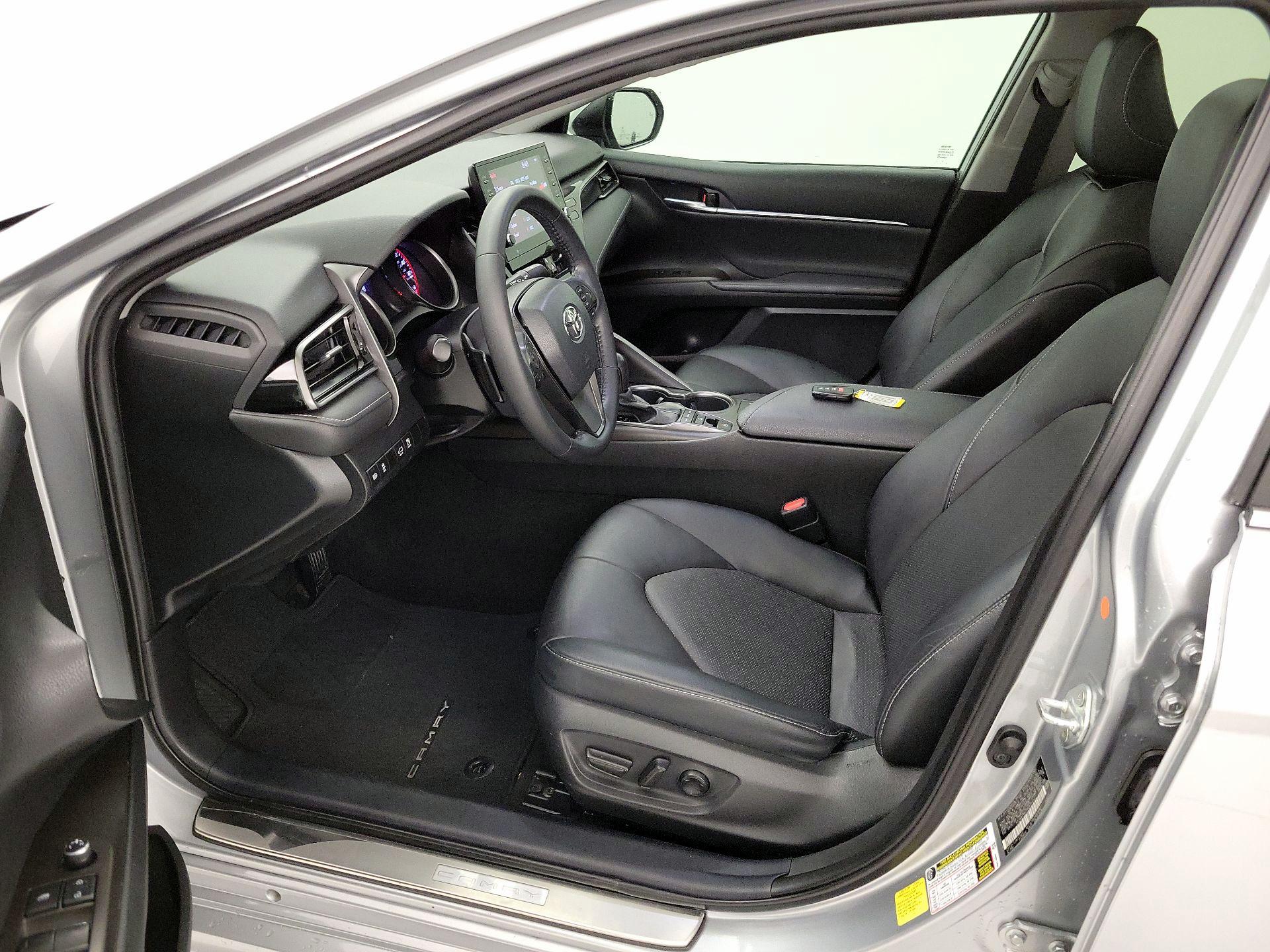 Thumbnail: 2021 Toyota Camry - 11