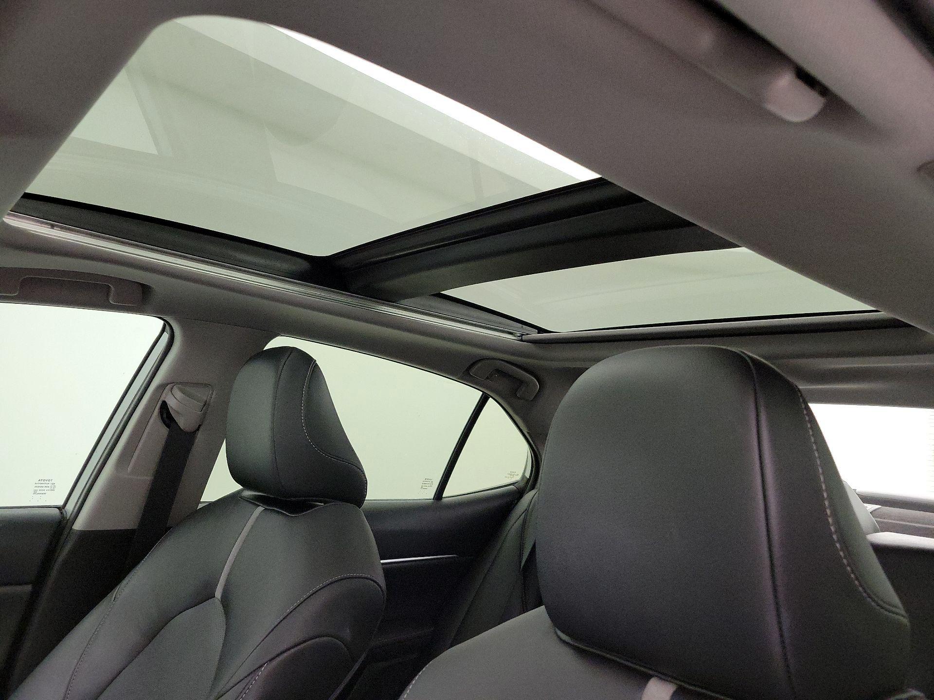 Thumbnail: 2021 Toyota Camry - 19