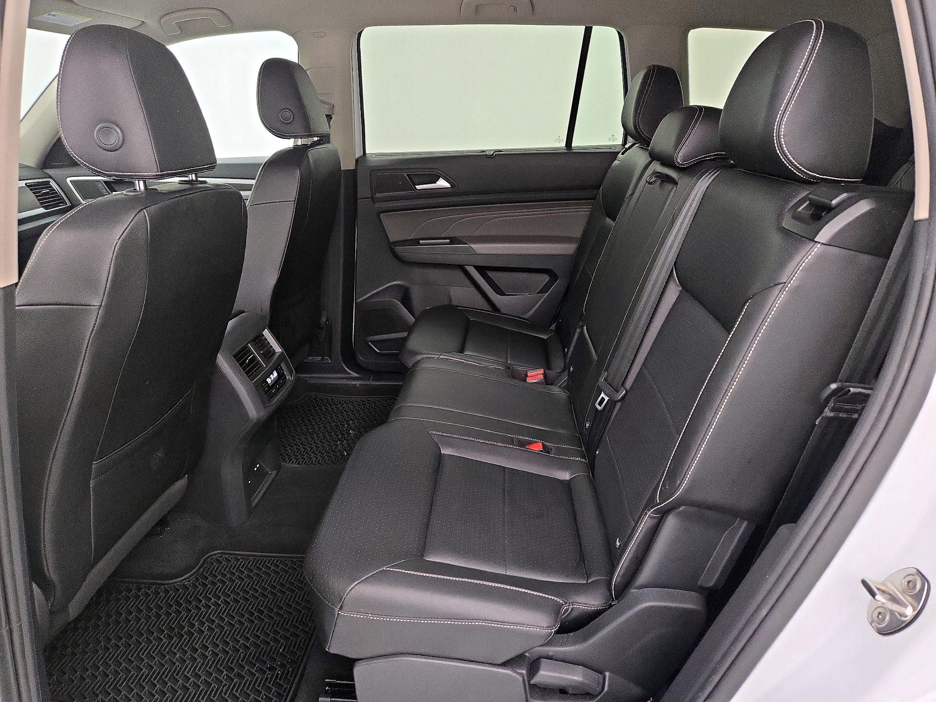 Thumbnail: 2022 Volkswagen Atlas - 18