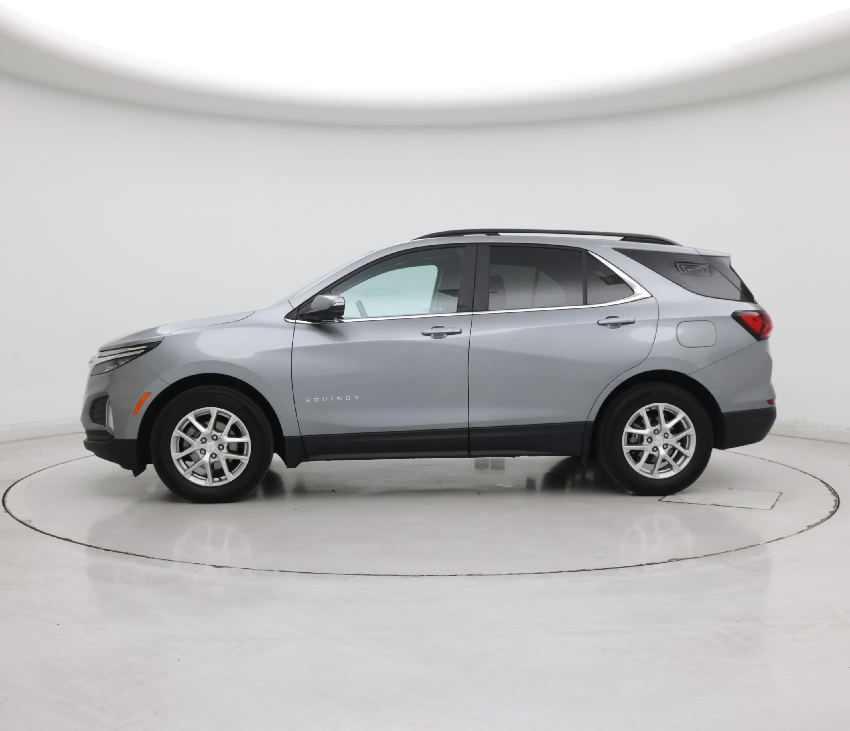 Thumbnail: 2024 Chevrolet Equinox - 3