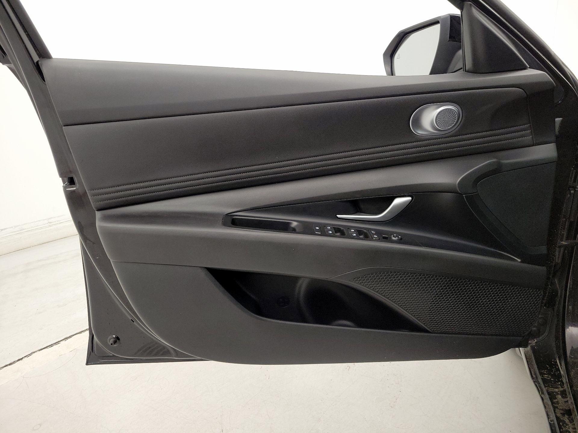 Thumbnail: 2024 Hyundai Elantra - 12