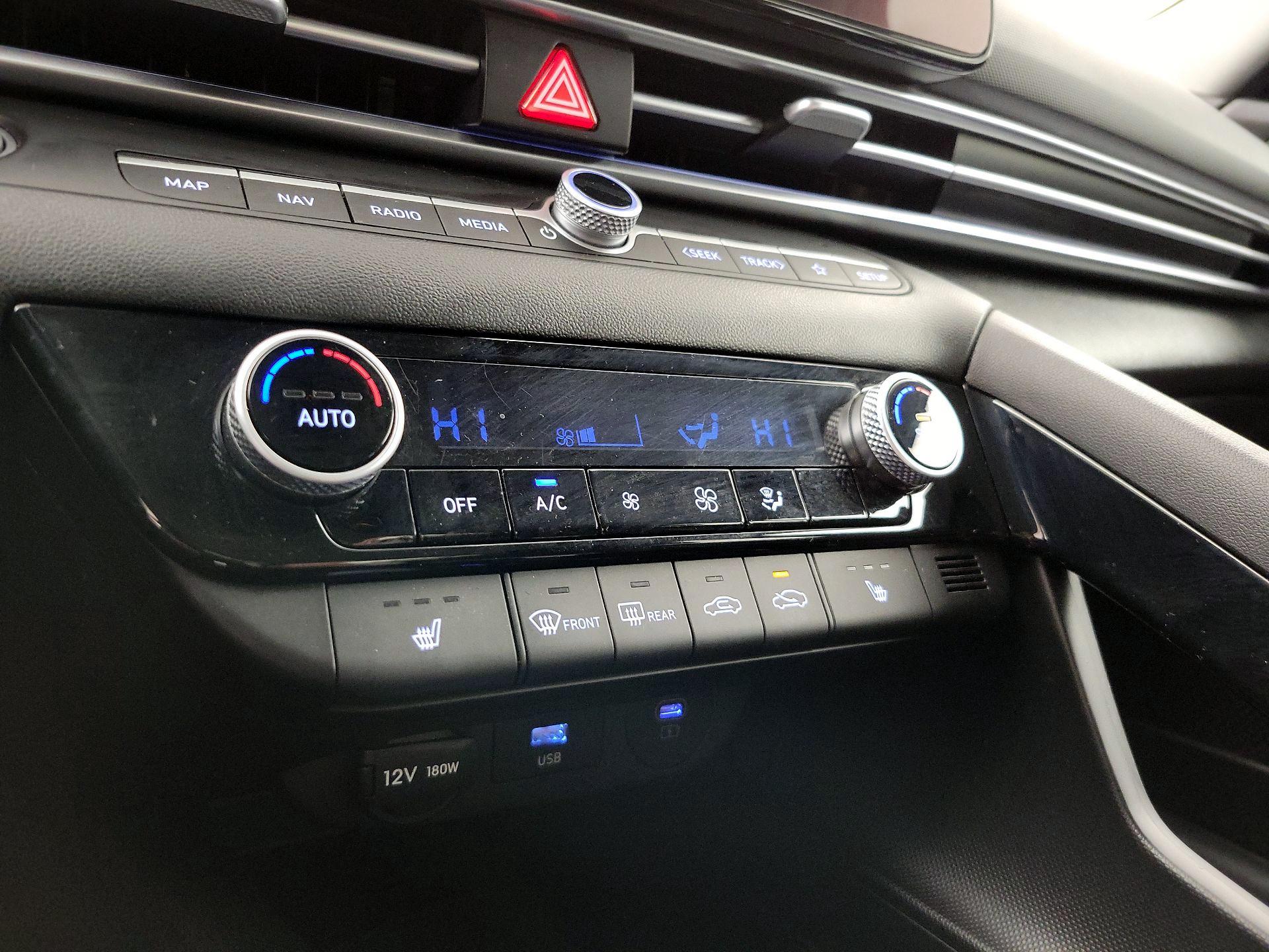 Thumbnail: 2024 Hyundai Elantra - 17