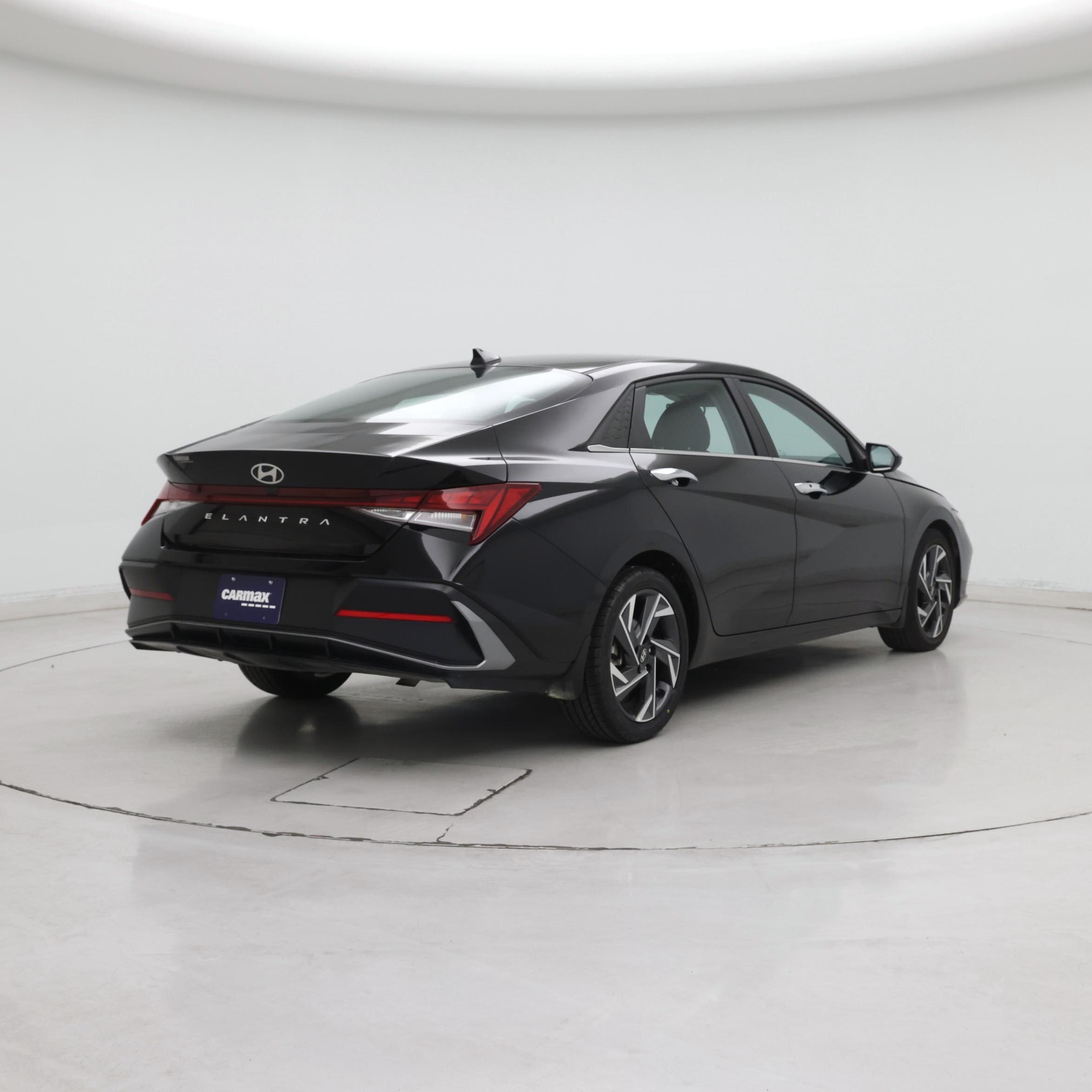 Thumbnail: 2024 Hyundai Elantra - 8