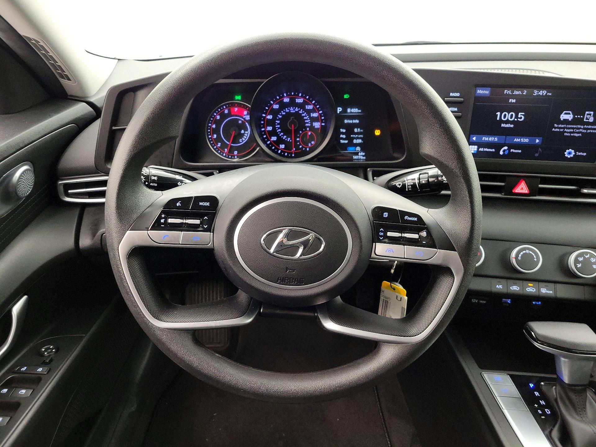 Thumbnail: 2023 Hyundai Elantra - 10