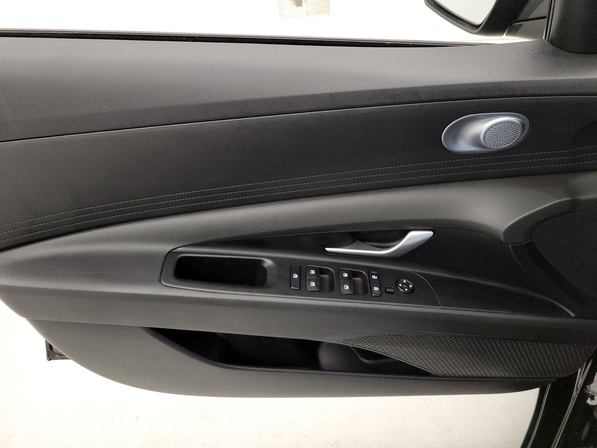 Thumbnail: 2023 Hyundai Elantra - 12